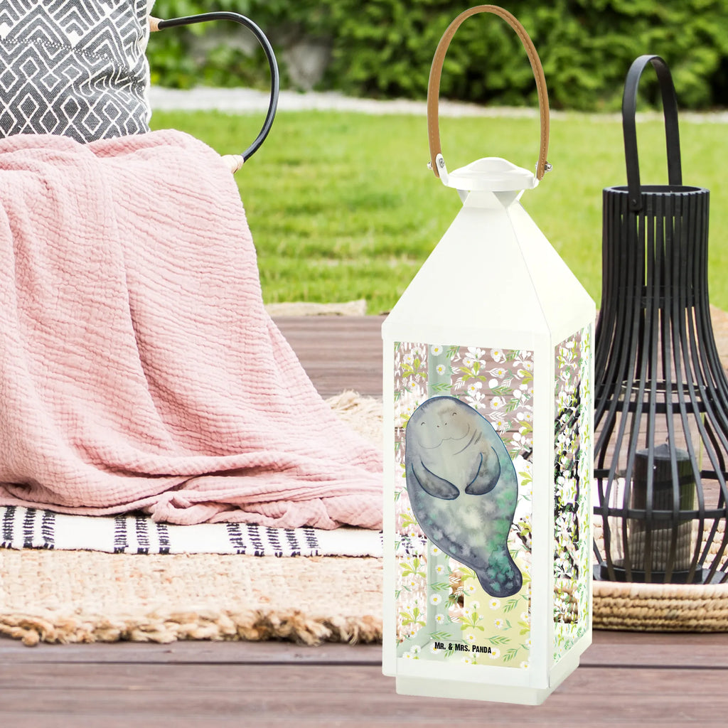 Decorative lantern manatee happy Laternen-Set, Laterne Shabby Chic, Laterne Zum Stellen, Laterne Klein, Laterne Mit Griff, Laternenlicht, Leuchten, Tischlaterne, Innenraum-Laterne, Dekolaterne, Laterne Weiß, Lichterlaterne, Metalllaterne, Laterne Rustikal, Laterne Vintage, Laterne Mit Muster, Hängeleuchte, Laterne Mit Sternenmuster, Laterne Maritim, Laterne Landhausstil, Laterne Zum Hängen, Holzlaterne, Laterne Wind- und Wetterfest, Laterne Mit Motiv, Lichterkettenlaterne, Laterne Mit Blumenmotiv, Terrasse-Laterne, Outdoor-Laterne, Teelichthalter Laterne, Laterne Orientalisch, Kerzenlaterne, Windlicht, Metall Laterne, Laterne Klassisch, Laterne Pastellfarben, Windlichtlaterne, Laterne Spülmaschinenfest (Glas), Laterne XXL, Laterne Minimalistisch, Laterne Mit Spiegelglas, LED-Laterne, Hängelaterne Deko, Laterne Beleuchtet, Laterne Skandinavisch, Deko Laterne, Laternenwindlicht, Laterne Romantisch, Laterne Deko, Laterne Modern, Glaslaterne, Urlaub, Meerestiere, Meer, Zufrieden, Achtsamkeit, Neuanfang, Seekühe, Respekt, Freundin, Selbstliebe, Seekuh, Neustart, Liebeskummer