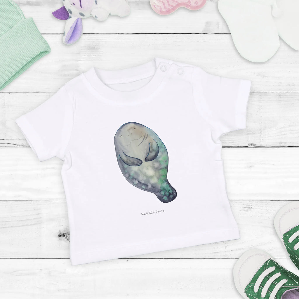 Organiczna koszulka dla niemowląt morska krowa Szczęśliwy Baby Shirt Neutral, Baby Shirt Geschenk, Baby Shirt Mit Aufdruck, Baby Bio Shirt, Baby Pullover, Baby Shirt Mit Spruch, Baby Shirt Mit Motiv, Süßes Baby Shirt, Baby Shirt Zur Geburt, Baby Shirt Junge, Baby Langarmshirt, Baby Sweatshirt, Baby Oberteil, Baby Baumwollshirt, Baby Shirt Unisex, Baby Shirt Mädchen, Lustiges Baby Shirt, Baby Shirt Modern, Baby Shirt Grau, Baby Shirt Weiß, Baby Shirt Bunt, Baby Shirt Pastell, Baby T-Shirt, Baby Top, Baby Shirt Gestreift, Baby Shirt Erstausstattung, Baby Shirt, Baby Kurzarmshirt, Baby Jerseyshirt, Baby Shirt Klassisch, Baby Hemd, Baby Shirt Alltag, Meerestiere, Meer, Urlaub, Respekt, Neuanfang, Achtsamkeit, Seekühe, Neustart, Seekuh, Freundin, Zufrieden, Selbstliebe, Liebeskummer