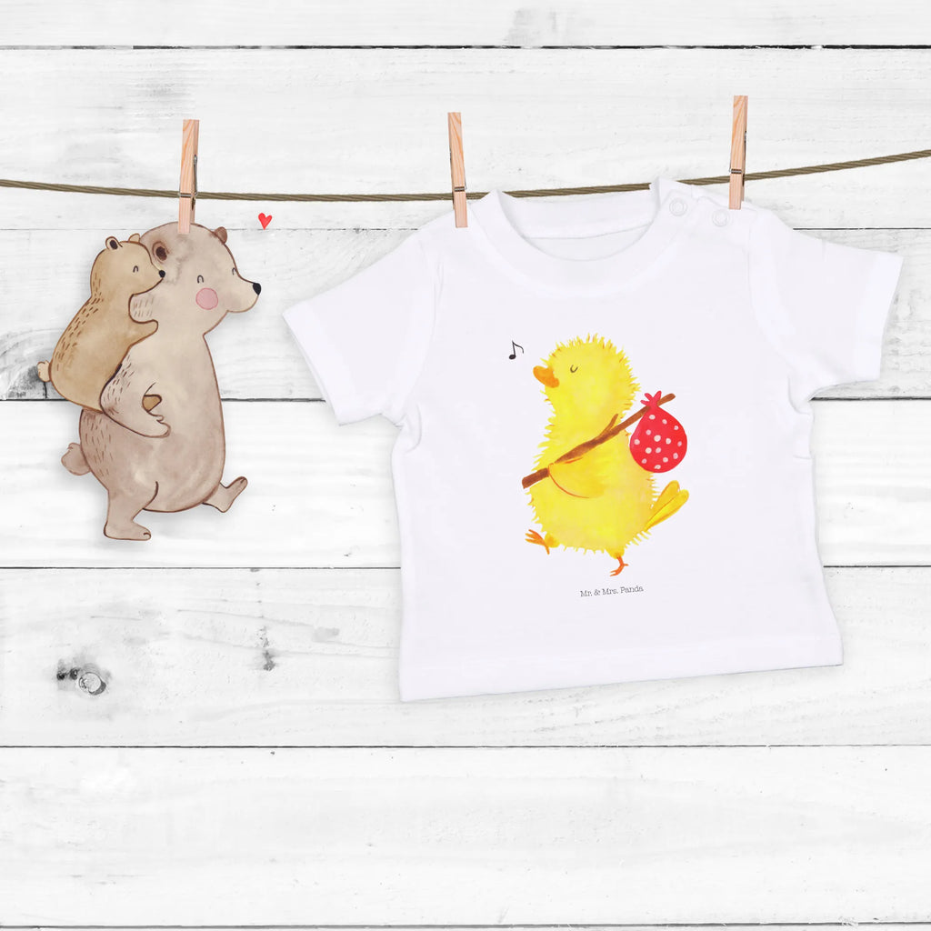 Organiczna koszulka dla niemowląt pisklę Wędrówka Baby Shirt Mit Aufdruck, Baby Jerseyshirt, Baby Shirt Geschenk, Baby Baumwollshirt, Baby Shirt Gestreift, Süßes Baby Shirt, Baby Kurzarmshirt, Baby Shirt Junge, Baby Shirt Klassisch, Lustiges Baby Shirt, Baby Shirt, Baby Shirt Mit Motiv, Baby Sweatshirt, Baby Hemd, Baby Langarmshirt, Baby T-Shirt, Baby Shirt Unisex, Baby Shirt Weiß, Baby Pullover, Baby Shirt Alltag, Baby Shirt Modern, Baby Oberteil, Baby Shirt Grau, Baby Shirt Zur Geburt, Baby Shirt Mädchen, Baby Shirt Pastell, Baby Shirt Erstausstattung, Baby Top, Baby Shirt Bunt, Baby Shirt Mit Spruch, Baby Shirt Neutral, Baby Bio Shirt, Ostern, Osterhase, Ostergeschenke, Osternest, Osterdeko, Geschenke zu Ostern, Ostern Geschenk, Ostergeschenke Kinder, Ostern Kinder, Flausen, Küken, Osterei, Ei, Zeitmanagement, Ostergrüße, Reisen, Grüße, Backpacker, Zeit, Weltenbummler, Frühlingsgefühle, Ostereier, Frohe Ostern, Wunder, liebe Grüße, Freude
