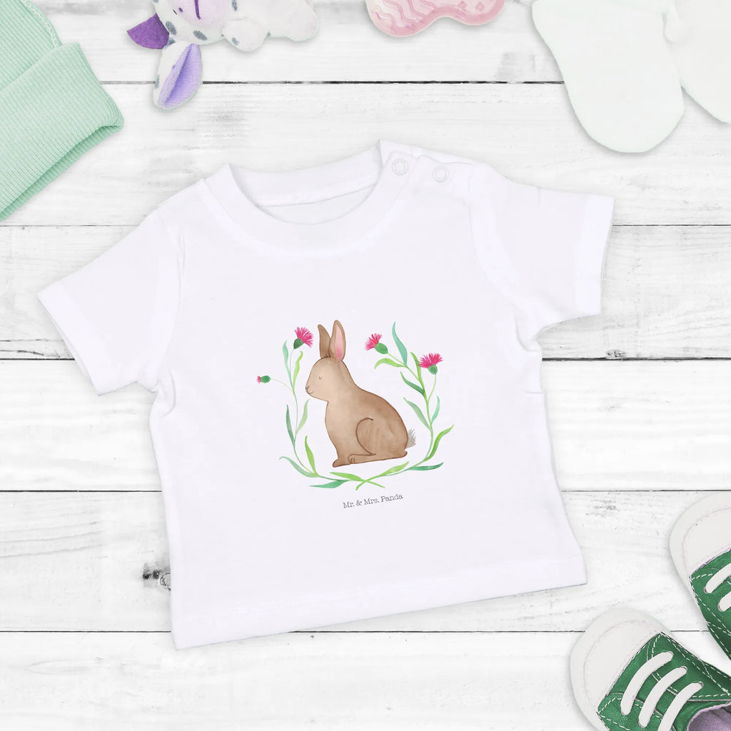 Organic Baby Shirt Hare Sit Baby Top, Baby Shirt Grau, Baby T-Shirt, Baby Oberteil, Baby Shirt Mit Spruch, Baby Shirt Mit Motiv, Baby Shirt Mädchen, Baby Sweatshirt, Baby Shirt Bunt, Baby Shirt Unisex, Baby Shirt Weiß, Baby Shirt Mit Aufdruck, Baby Jerseyshirt, Baby Shirt Erstausstattung, Baby Shirt Geschenk, Baby Bio Shirt, Baby Shirt Alltag, Baby Shirt Junge, Baby Shirt Modern, Lustiges Baby Shirt, Baby Shirt Klassisch, Baby Shirt, Baby Hemd, Baby Shirt Pastell, Baby Shirt Zur Geburt, Baby Shirt Neutral, Baby Kurzarmshirt, Baby Pullover, Baby Shirt Gestreift, Baby Langarmshirt, Süßes Baby Shirt, Baby Baumwollshirt, Ostern Geschenk, Osterdeko, Geschenke zu Ostern, Ostergeschenke Kinder, Osterhase, Ostergeschenke, Ostern Kinder, Ostern, Osternest, Kaninchen, Liebe, Hase, Grüße, Ostergrüße, Frohe Ostern, Osterblume