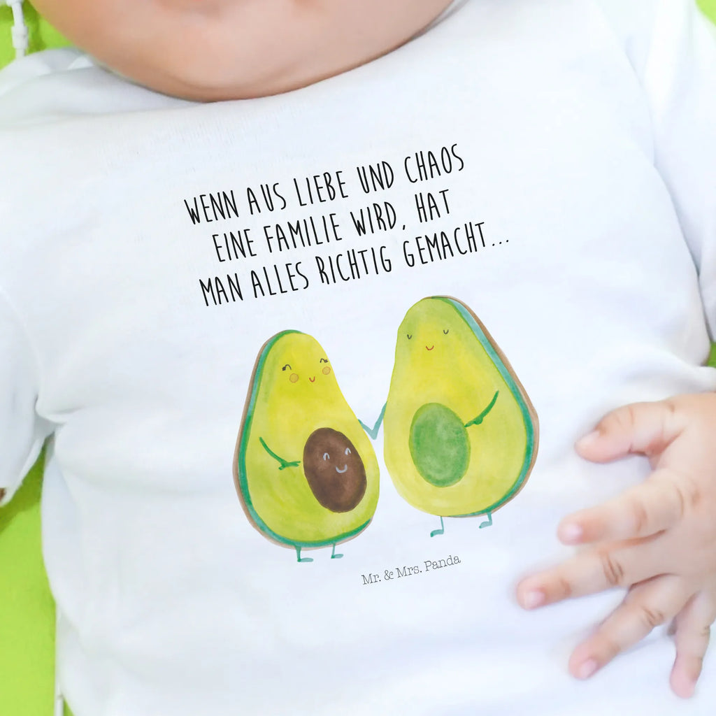 Organiczna koszulka dla niemowląt Awokado para Baby Shirt Junge, Baby Bio Shirt, Baby Langarmshirt, Baby Oberteil, Baby Shirt Grau, Baby Sweatshirt, Baby Shirt Geschenk, Baby Shirt Klassisch, Baby Shirt Weiß, Baby Shirt Mit Aufdruck, Baby Baumwollshirt, Baby T-Shirt, Baby Shirt Alltag, Baby Shirt Mit Motiv, Baby Shirt Unisex, Baby Shirt Zur Geburt, Baby Kurzarmshirt, Baby Shirt Bunt, Baby Top, Baby Shirt Gestreift, Baby Shirt Pastell, Baby Shirt Neutral, Baby Shirt, Süßes Baby Shirt, Baby Jerseyshirt, Baby Shirt Modern, Baby Pullover, Baby Shirt Mädchen, Baby Shirt Erstausstattung, Baby Hemd, Baby Shirt Mit Spruch, Lustiges Baby Shirt, Gesund, Vegan, Veggie, Avocado, Familie, Avocados, Schwangerschaft, Geburt, Babyshower, Liebe, Hochzeit, Kinder, Avocuddle, Babyparty