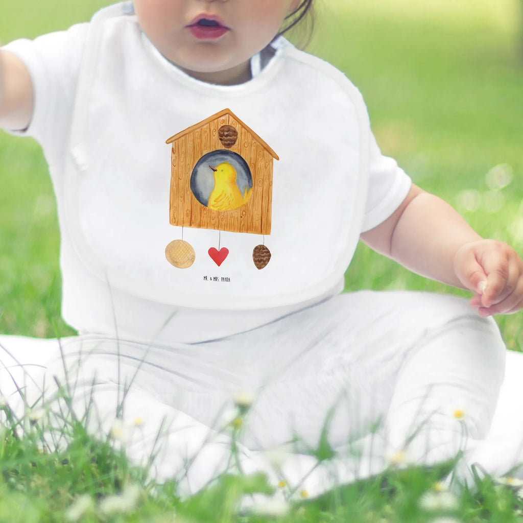 Bib Bird House Lätzchen Mit Spruch, Babylätzchen Alltagstauglich, Sabberlätzchen, Baby Lätzchen, Babylätzchen Für Jungen, Lätzchen Baby, Babyausstattung, Kleinkind, Geschenk Zur Geburt, Babyartikel, Dreieckstuch Baby, Kleckerschutz Baby, Lätze, Babylätzchen Mit Druckknopf, Kinderkleidung, Babylätzchen Bunt, Babylätzchen Für Beikost, Babylatz, Babylätzchen Wasserfest, Babyparty, Babykleidung, Baby Latz, Babylätzchen Mit Klettverschluss, Spucktuch Baby, Esslätzchen Baby, Babylätzchen Weich, Baby Lätzchen Set, Babylätzchen Handgemacht, Babylätzchen Aus Baumwolle, Babyshower, Baby Halstuch, Babylätzchen Neutral, Eltern, Neugeborenen Lätzchen, Babylätzchen, Babylätzchen Als Geschenk, Halstuch Für Neugeborene, Babylätzchen Für Kita, Babylätzchen Bio Baumwolle, Baby Esslätzchen, Lätzchen Für Babys, Babylätzchen Design, Babylätzchen Für Mädchen, Babylätzchen Waschbar, Baby Erstausstattung, Babyhalstuch, Babylätzchen Mit Motiv, Lustiges Babylätzchen, Babymode, Lustige Sprüche, Tiere, Tiermotive, Gute Laune, Eigenheim, Haus, Wohnung, Castle, Nest, Unser Haus, Vogel, Zuhause, Vögel, Lieblingsort, Vogelhäuschen, Vogelhaus, Familie, Home Sweet Home