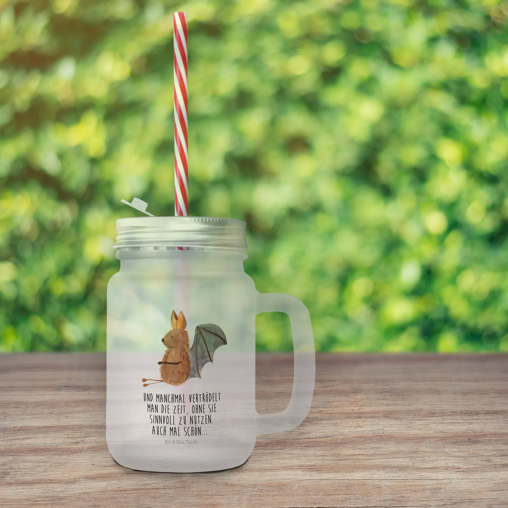Trinkglas Mason Jar Fledermaus sitzend Mason Jar Glas Für Küche, Saftglas Mit Deckel, Glas Mit Henkel Und Deckel, Trinkglas Im Einmachglas-Stil, Mason Jar Für Getränke, Rustikales Trinkglas, Einmachglas Trinkglas, Glas Mit Schraubdeckel, Glas Für Eistee, Mason Jar Glas Für BBQ, Glas Für Sommergetränke, Glas Mit Strohhalm, Glas Für Smoothies, Trinkglas Retro, Mason Jar Für Hochzeit, Glas Für Cocktails, Glasbecher Im Vintage-Stil, Glas Mit Deckel Und Strohhalm, Mason Jar Für Gartenparty, Limonadenglas, Glas Mit Gravur, Deko Trinkglas, Mason Jar Trinkglas, Glas Mit Schraubverschluss, Glas Mit Bügelverschluss, Spülmaschinenfestes Mason Jar, Cocktailglas Im Mason Jar Look, Mason Jar Glas, Glas Im Country-Style, Vintage Trinkglas, Geschenkglas Mason Jar, Wiederverwendbares Trinkglas, Smoothieglas, Glas Für Limonade, Mason Jar Mit Henkel, Getränkeglas Im Landhausstil, Glas Für Saft, Einmachglas Mit Henkel, Lustige Sprüche, Tiere, Tiermotive, Gute Laune, Entspannen, Fledermaus, Fledermäuse, Motivation