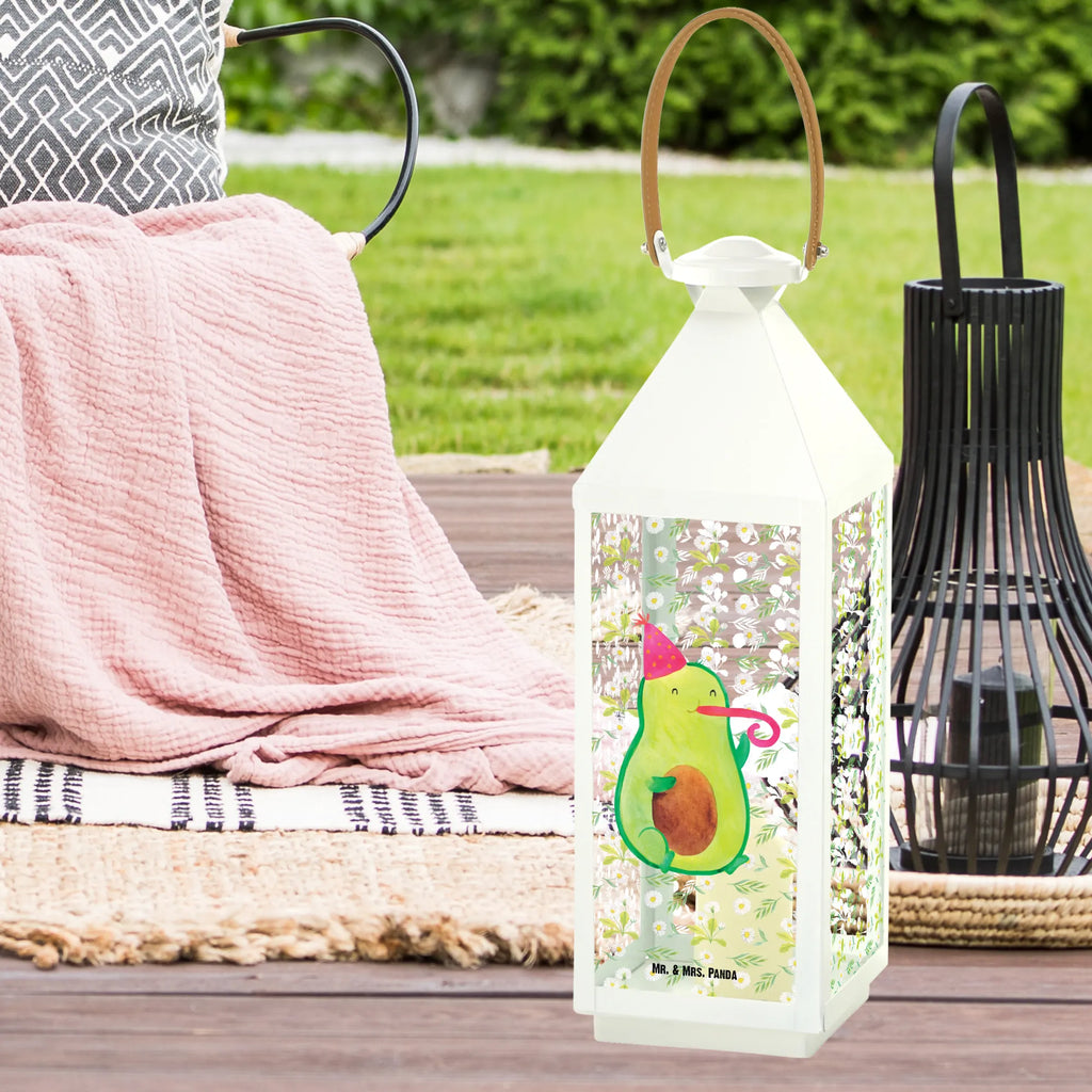 Deko Laterne Avocado Party Time Laterne Vintage, Laterne Shabby Chic, Hängelaterne Deko, Laterne Orientalisch, Laternenwindlicht, Laterne Beleuchtet, Deko Laterne, Laterne Mit Spiegelglas, Laterne Mit Sternenmuster, Lichterkettenlaterne, Laterne Klein, Laterne XXL, Gartenlaterne, Lichterlaterne, Laterne Maritim, Laterne Zum Hängen, Laterne Skandinavisch, Innenraum-Laterne, Laterne Spülmaschinenfest (Glas), Teelichthalter Laterne, Laterne Mit Griff, Laterne Wind- und Wetterfest, Kerzenlaterne, Laterne Mit Muster, Terrasse-Laterne, Laternen-Set, Laterne Mit Motiv, Glaslaterne, Laterne Rustikal, Metalllaterne, Laterne Romantisch, Laternenlicht, Laterne Landhausstil, Windlichtlaterne, Tischlaterne, Dekolaterne, Laterne Klassisch, Laterne Mit Blumenmotiv, Laterne Zum Stellen, Laterne Deko, Holzlaterne, Laterne Minimalistisch, Outdoor-Laterne, Laterne Pastellfarben, Laterne Modern, LED-Laterne, Laterne Weiß, Avocado, Veggie, Vegan, Gesund