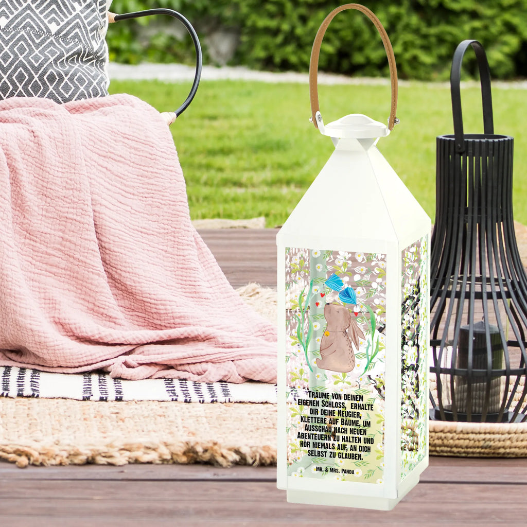 Deko Laterne Hase Blume Laterne Romantisch, Laterne Modern, Laterne Beleuchtet, Gartenlaterne, Laterne Mit Sternenmuster, Laterne Maritim, Dekolaterne, Laterne Mit Blumenmotiv, Windlichtlaterne, Lichterkettenlaterne, Laterne Shabby Chic, Laterne Wind- und Wetterfest, Laterne Zum Stellen, Laterne Mit Muster, Laterne Klassisch, Deko Laterne, Laterne Pastellfarben, Glaslaterne, Hängelaterne Deko, Outdoor-Laterne, Innenraum-Laterne, LED-Laterne, Laterne Spülmaschinenfest (Glas), Lichterlaterne, Laterne Skandinavisch, Laternenlicht, Tischlaterne, Kerzenlaterne, Holzlaterne, Laterne Deko, Metalllaterne, Laterne Minimalistisch, Laterne Landhausstil, Laterne Rustikal, Laterne Mit Griff, Teelichthalter Laterne, Laterne Mit Motiv, Terrasse-Laterne, Laterne Orientalisch, Laterne Weiß, Laterne Zum Hängen, Laterne Mit Spiegelglas, Laterne Klein, Laternen-Set, Laterne Vintage, Laternenwindlicht, Laterne XXL, Ostern, Osterhase, Ostergeschenke, Osternest, Osterdeko, Geschenke zu Ostern, Ostern Geschenk, Ostergeschenke Kinder, Ostern Kinder, Taufe, Hoffnung, Geburtstag, Kind, Hase, Träume, Kindergeburtstag, Geburt, Schwangerschaft, Taufgeschenk, Kaninchen, erstes Kind