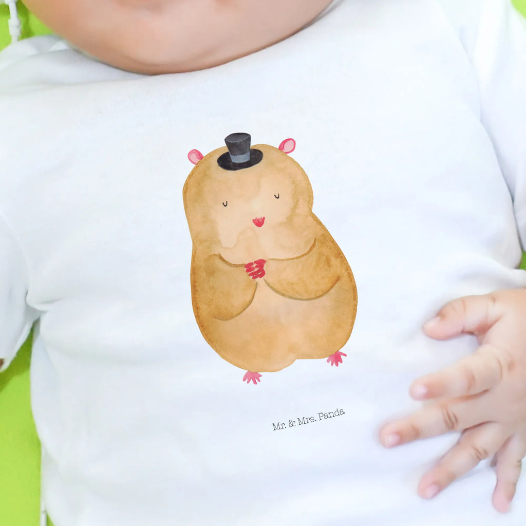 Organic Baby Shirt Hamster Hut Baby Shirt Klassisch, Baby Sweatshirt, Baby Shirt Unisex, Baby Shirt Gestreift, Baby Bio Shirt, Baby Shirt Junge, Baby Shirt, Baby Langarmshirt, Baby Jerseyshirt, Baby Shirt Mädchen, Baby Shirt Mit Aufdruck, Baby Shirt Weiß, Baby Oberteil, Baby Shirt Neutral, Baby Shirt Alltag, Baby Hemd, Baby Top, Baby T-Shirt, Baby Shirt Erstausstattung, Baby Shirt Bunt, Baby Shirt Pastell, Baby Baumwollshirt, Baby Pullover, Baby Shirt Zur Geburt, Süßes Baby Shirt, Baby Shirt Mit Spruch, Baby Shirt Mit Motiv, Baby Shirt Grau, Lustiges Baby Shirt, Baby Kurzarmshirt, Baby Shirt Geschenk, Baby Shirt Modern, Lustige Sprüche, Tiermotive, Tiere, Gute Laune, Zauberer, Zwerghamster, Hamster, Magier, Hut, Zylinder
