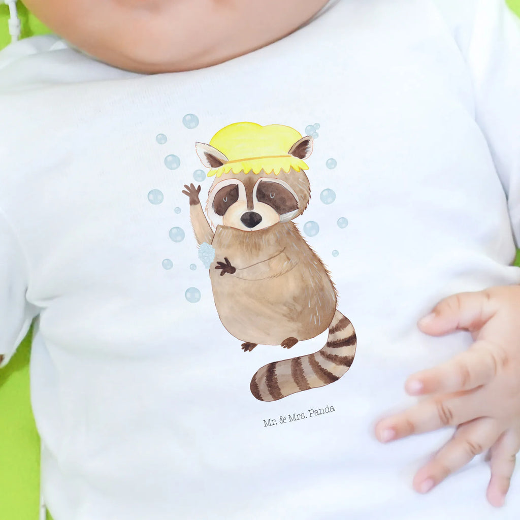 Organic Baby Shirt Waschbär Baby Shirt Modern, Baby Shirt Gestreift, Lustiges Baby Shirt, Baby Shirt Mit Aufdruck, Baby Langarmshirt, Baby Hemd, Baby Top, Baby Shirt Klassisch, Baby Bio Shirt, Baby T-Shirt, Baby Jerseyshirt, Baby Shirt, Baby Kurzarmshirt, Baby Shirt Junge, Baby Shirt Geschenk, Baby Oberteil, Baby Shirt Neutral, Baby Shirt Unisex, Baby Sweatshirt, Baby Shirt Pastell, Baby Shirt Grau, Baby Shirt Bunt, Süßes Baby Shirt, Baby Shirt Erstausstattung, Baby Pullover, Baby Shirt Zur Geburt, Baby Shirt Mit Motiv, Baby Shirt Alltag, Baby Shirt Mit Spruch, Baby Baumwollshirt, Baby Shirt Weiß, Baby Shirt Mädchen, Gute Laune, Tiermotive, Tiere, Lustige Sprüche, Tagträumen, Fröhlich, Waschen, Seifenblasen, Plan, Waschbär