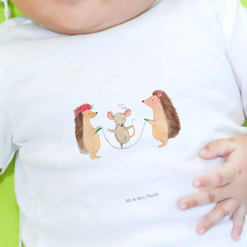Organiczna koszulka dla niemowląt jeż Skakanie na skakance Baby Shirt Junge, Baby Shirt Geschenk, Baby Shirt Erstausstattung, Lustiges Baby Shirt, Baby Shirt Mit Aufdruck, Baby Shirt Mädchen, Baby Shirt Gestreift, Baby T-Shirt, Baby Sweatshirt, Baby Shirt Weiß, Baby Oberteil, Baby Shirt Modern, Baby Shirt Neutral, Baby Top, Süßes Baby Shirt, Baby Shirt Klassisch, Baby Baumwollshirt, Baby Shirt Mit Motiv, Baby Shirt Bunt, Baby Shirt Zur Geburt, Baby Shirt Mit Spruch, Baby Shirt Pastell, Baby Shirt Grau, Baby Shirt Alltag, Baby Hemd, Baby Langarmshirt, Baby Shirt, Baby Bio Shirt, Baby Pullover, Baby Jerseyshirt, Baby Shirt Unisex, Baby Kurzarmshirt, Gute Laune, Tiermotive, Tiere, Lustige Sprüche, Seilspringen, Kindergarten, Seilhüpfen, Igel, Kinder, Maus