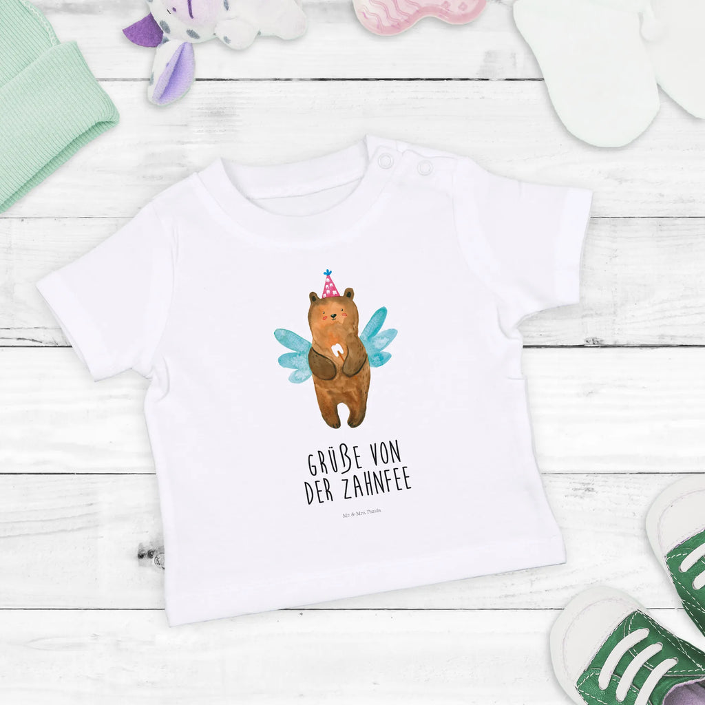 Organic Baby Shirt bear tooth fairy Baby Shirt Neutral, Baby Shirt Erstausstattung, Baby Jerseyshirt, Baby Shirt Mit Spruch, Baby Shirt Gestreift, Baby Top, Baby Langarmshirt, Baby Shirt Mit Motiv, Baby Kurzarmshirt, Baby Shirt Zur Geburt, Baby Shirt Klassisch, Baby Shirt Bunt, Baby Baumwollshirt, Baby Pullover, Süßes Baby Shirt, Baby Shirt Grau, Lustiges Baby Shirt, Baby Bio Shirt, Baby Shirt Weiß, Baby Shirt Geschenk, Baby Shirt, Baby Shirt Mit Aufdruck, Baby Oberteil, Baby Shirt Pastell, Baby Shirt Alltag, Baby Shirt Mädchen, Baby Shirt Modern, Baby Sweatshirt, Baby Shirt Junge, Baby Shirt Unisex, Baby T-Shirt, Baby Hemd, Teddy, Bär, Teddybär, Milchzahn, Fee, Erster Zahn, Zahnfee