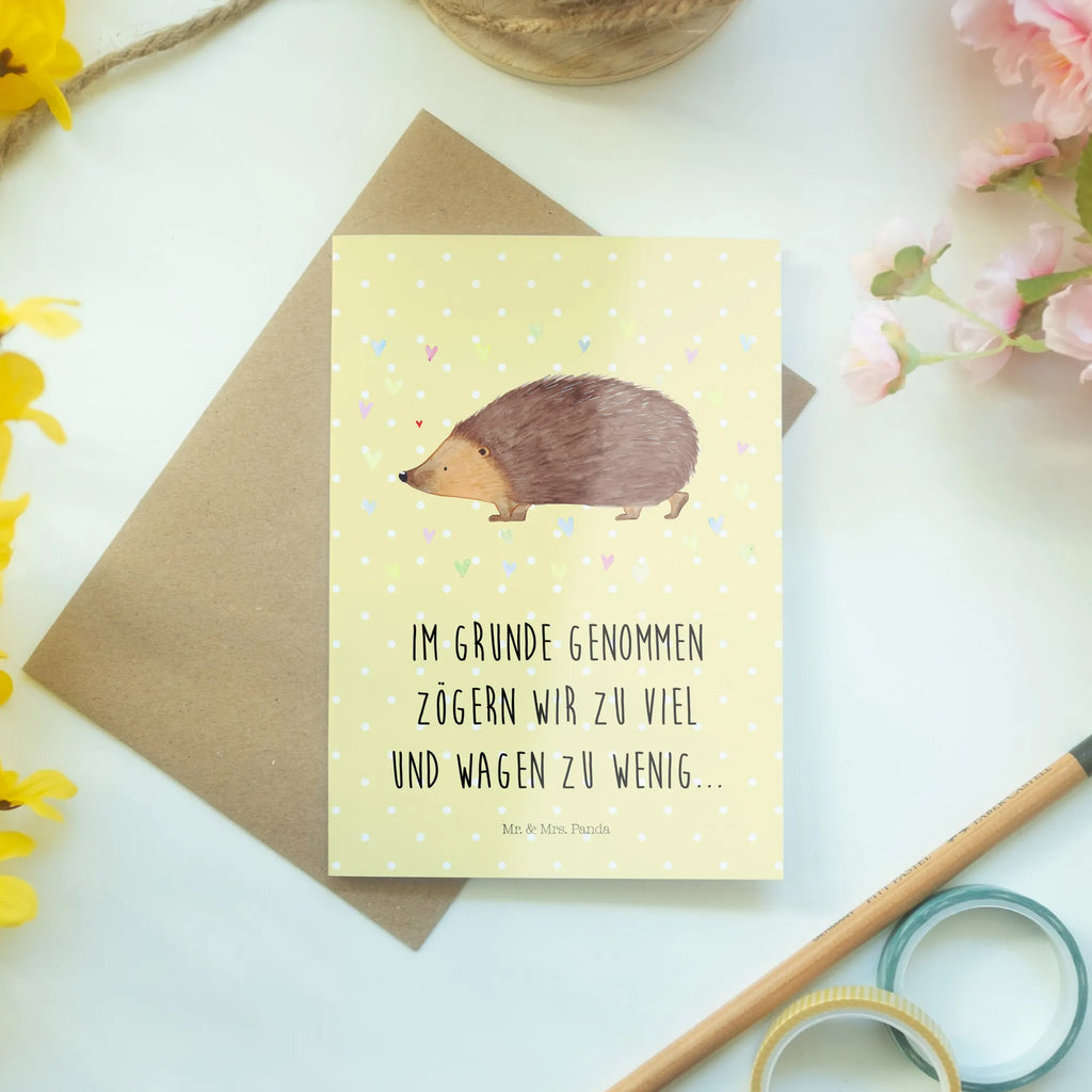 Greetings card Hedgehog hearts glückwunschkarten, Motivkarte, valentinstagskarte, neujahrskarte, hochzeitskarten, osterkarten, Beileidskarte, firmungskarte, osterkarte, Klappkarte, kommunionskarte, genesungskarte, Grußkarte, einladungskarten, weihnachtskarten, babykarte, dankeskarten, Glückwunschkarte, jubiläumskarte, abiturkarte, spruchkarte, Grußkarten, vatertagskarte, Tiere, Tiermotive, Gute Laune, Lustige Sprüche, Vertrauen, Liebe, Herzen, Kuss, Leben, Herz, Igel