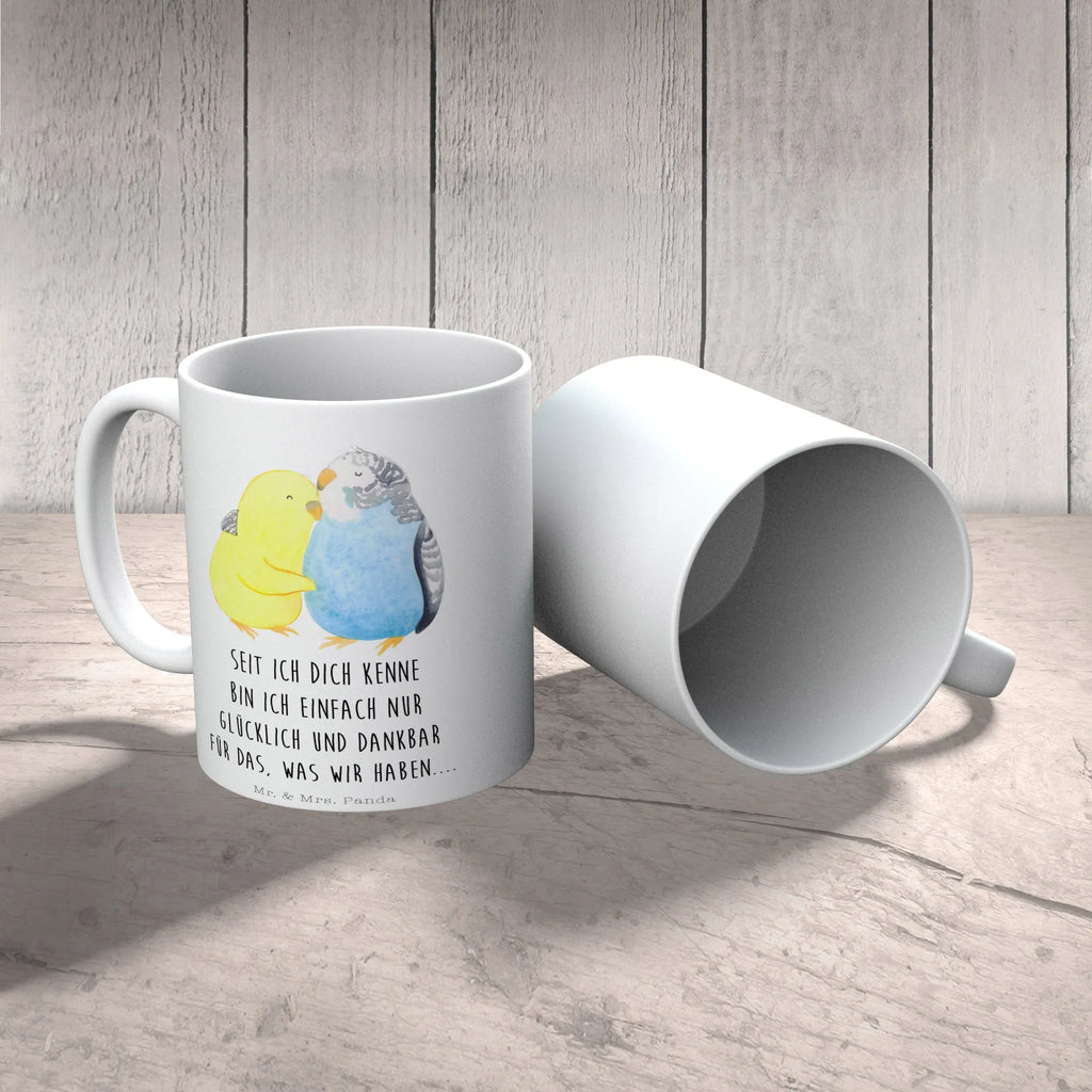 Mug Parakeets in love Geschenktasse, Tasse mit Zitaten, Porzellantasse, Bürotasse, Tasse, Keramiktasse, Teetasse, Kaffeetasse, Tasse mit Motiven, Liebe, Partner, Freund, Freundin, Ehemann, Ehefrau, Heiraten, Verlobung, Heiratsantrag, Liebesgeschenk, Jahrestag, Hocheitstag, Wellensittich, Kuscheln, Nähe, Vögel, Vertrauen