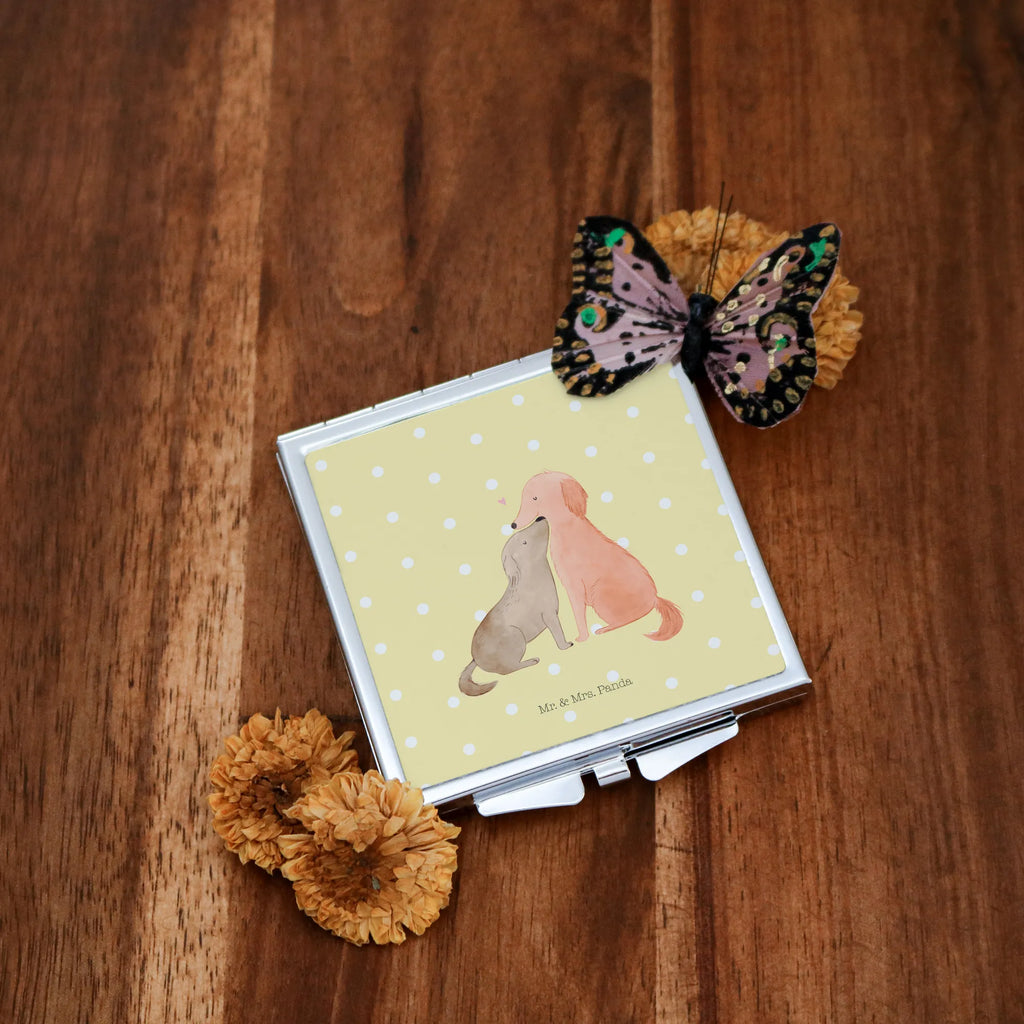 Handbag mirror Coati Schminkspiegel Kompakt, Handspiegel Für Damen, Spiegel Für Make-Up Tasche, Spiegel Für Handtasche, Handtaschenspiegel, Klappbarer Handspiegel, Runder Taschenspiegel, Silber, Taschen-Kosmetikspiegel, Deko Handspiegel, Klappbarer Taschenspiegel, Tragbarer Spiegel, Quadratischer Handspiegel, Schminkspiegel To Go, Vintage Kompaktspiegel, Handspiegel Geschenkidee, Handspiegel Zum Mitnehmen, Kompaktspiegel, Kosmetikspiegel Klein, Reise Spiegel, Taschenspiegel, Spiegel Für Schminktasche, Handspiegel Mit Hülle, Mini Spiegel, Klappspiegel, Design Taschenspiegel, Spiegel Für Unterwegs, Gute Laune, Tiermotive, Tiere, Lustige Sprüche, Nasenbären, Rüsselbär, Bär, Nasenbär