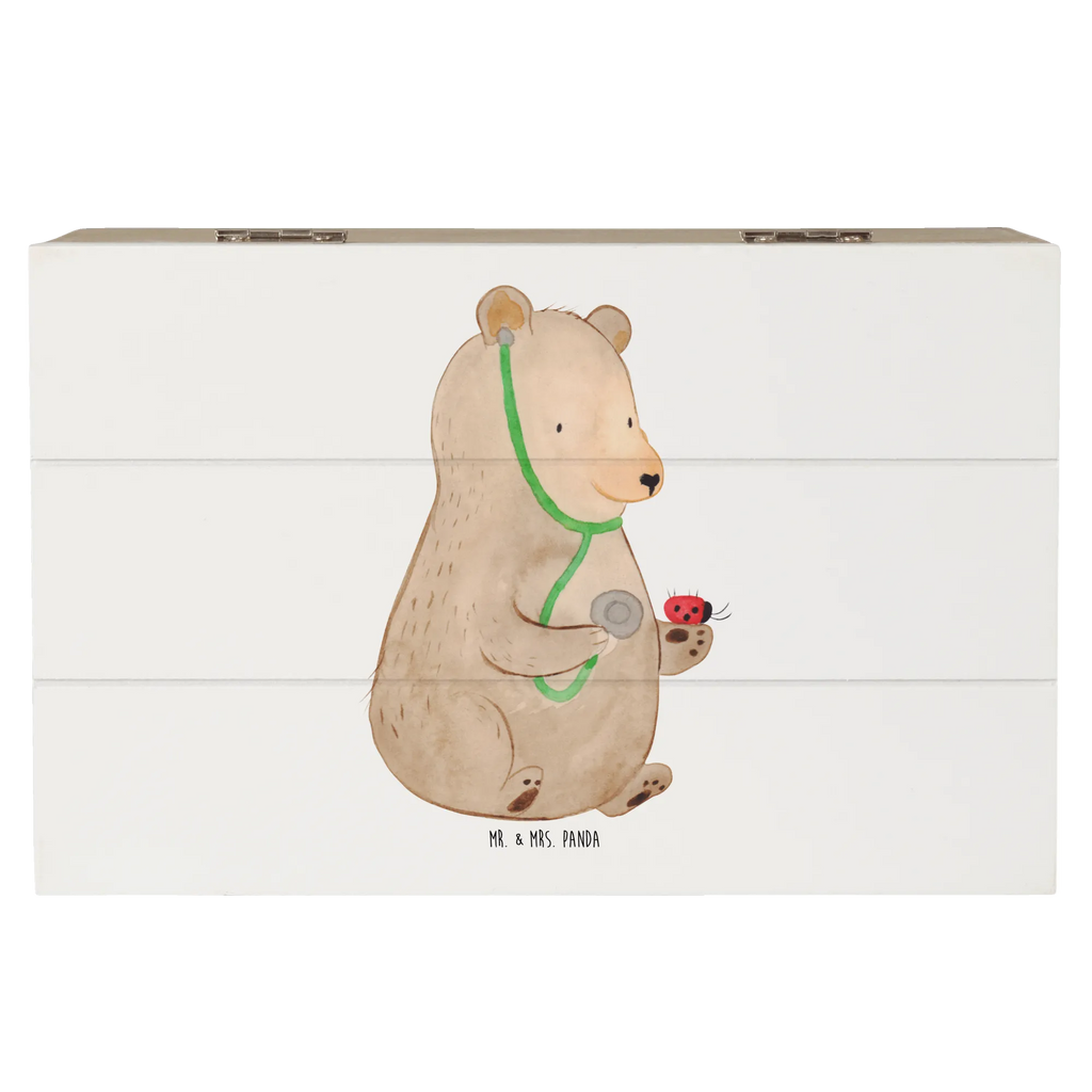 Holzkiste Bär Arzt box holz, aufbewahrungskisten, holzkästchen, Aufbewahrungsbox Holz, Holzkisten, Holzboxen, Holzbox, Aufbewahrungskiste, Schatulle, aufbewahrungsboxen, truhe holz, holztruhen, Aufbewahrungsbox aus Holz, Holzkiste, Holz Aufbewahrungsbox, Holzkiste mit Deckel, Holztruhe, holzschatulle, Aufbewahrungsbox, aufbewahrungskiste mit deckel, kiste holz, Box aus Holz, holzschachtel, aufbewahrungstruhe, Holzbox mit Deckel, Bär, Teddybär, Teddy, Doktorin, Arzt, Professor, Doktor, Ärztin, Professorin