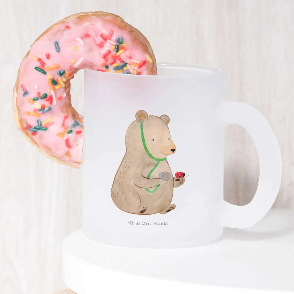 Glass tea cup bear Physician Teetasse Mit Tiermotiv, Teetasse Für Büro, Tasse Für Tee, Teetasse Klassisch, Teetasse Keramik, Teetasse Für Kinder, Teetasse Für Frauen, Teetasse Für Zuhause, Teetasse, Große Teetasse, Teetasse Bedruckt, Teetasse Vintage, Teetasse Emaille, Teetasse Mit Deckel, Design Teetasse, Teetasse Modern, Teetasse Spülmaschinenfest, Lieblings Teetasse, Teetasse Für Männer, Tee Tasse, Teetasse Mikrowellengeeignet, Teetasse Nachhaltig, Teetasse Glas, Teetasse Mit Sieb, Teetasse Mit Henkel, Kleine Teetasse, Teetasse Geschenk, Teetasse Shabby Chic, Teetasse Mit Spruch, Teetasse Handgemacht, Teetasse Set, Teetasse Porzellan, Doppelwandige Teetasse, Teetasse Skandinavisch, Teetasse Mit Motiv, Lustige Teetasse, Bär, Teddy, Teddybär, Professorin, Ärztin, Arzt, Doktor, Professor, Doktorin