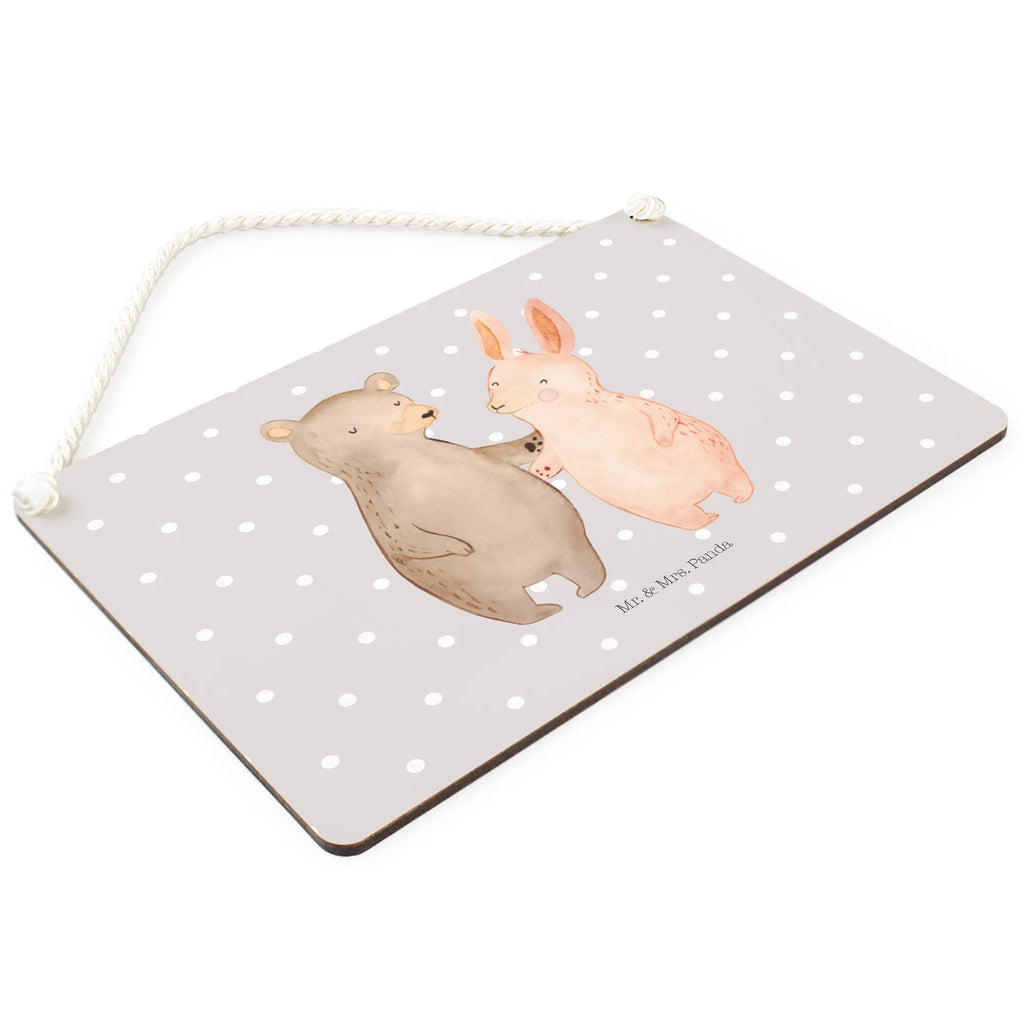 Deko Schild Bär und Hase Umarmen Schild, Schild mit Spruch, sprüche schild, Türschild, hängeschild, Deko Wandtafel, Holzschild, holzbild, dekoschilder, Holztafel, dekotafel, Türschild Familie, Motivschild, Spruchschild, Küchenschild, wandhänger, Wandschild, wandtafel, dekoration schild, Deko Schild, Badschild, Dekoschild, Verlobung, Freund, Partner, Heiratsantrag, Freundin, Liebesgeschenk, Ehemann, Hocheitstag, Ehefrau, Heiraten, Jahrestag, Liebe, Bär, Bester Freund, Hase, Bärchen, Freunde, Best Friends