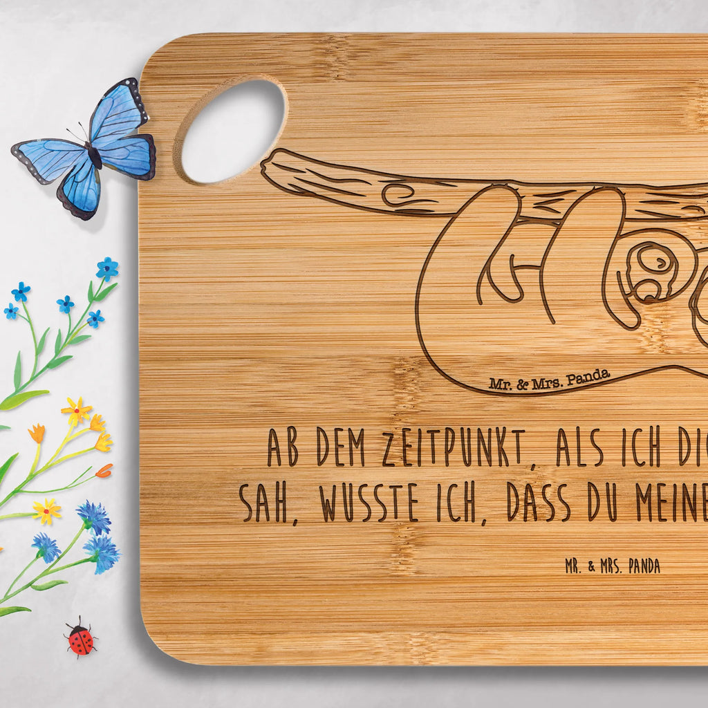 Bamboo chopping board sloth child Bambusbrett Spülmaschinenfest, Küchenbrett Bambus, Bambusbrettchen, Schneidebrett Für Brot, Frühstücksbrett Bambus, Küchenbrett Bambus Modern, Küchenbrett Naturmaterial, Bambusbrett Küche, Schneidebrett Design Bambus, Schneidebrett Aus Bambus, Bambus Schneidebrett, Schneidebrett Nachhaltig, Schneidebrett Für Fleisch, Schneidebrett Für Gemüse, Schneidebrett Für Käse, Schneidebrett Umweltfreundlich, Frühstücksbrettchen Aus Bambus, Schneidebrett Holz Bambus, Schneidbrett Bambus, Schneidebrett Bambus Mit Saftrille, Bambus Küchenbrettchen, Schneidebrett Holzoptik Nachhaltig, Bambus Schneidunterlage, Schneidebrett Bambus Groß, Schneidebrett Bambus Klein, Bambus Küchenbrett Holzoptik, Bambus Schneidebrett Langlebig, Schneidebrett Antibakteriell, Küchenzubehör Bambus, Faultier, Faultier Geschenk, Faultier Deko, Mama, Geburt, Baby, Kind, Liebe, Kinder, Spaß, Niedlichkeit, Mutter, Faulheit