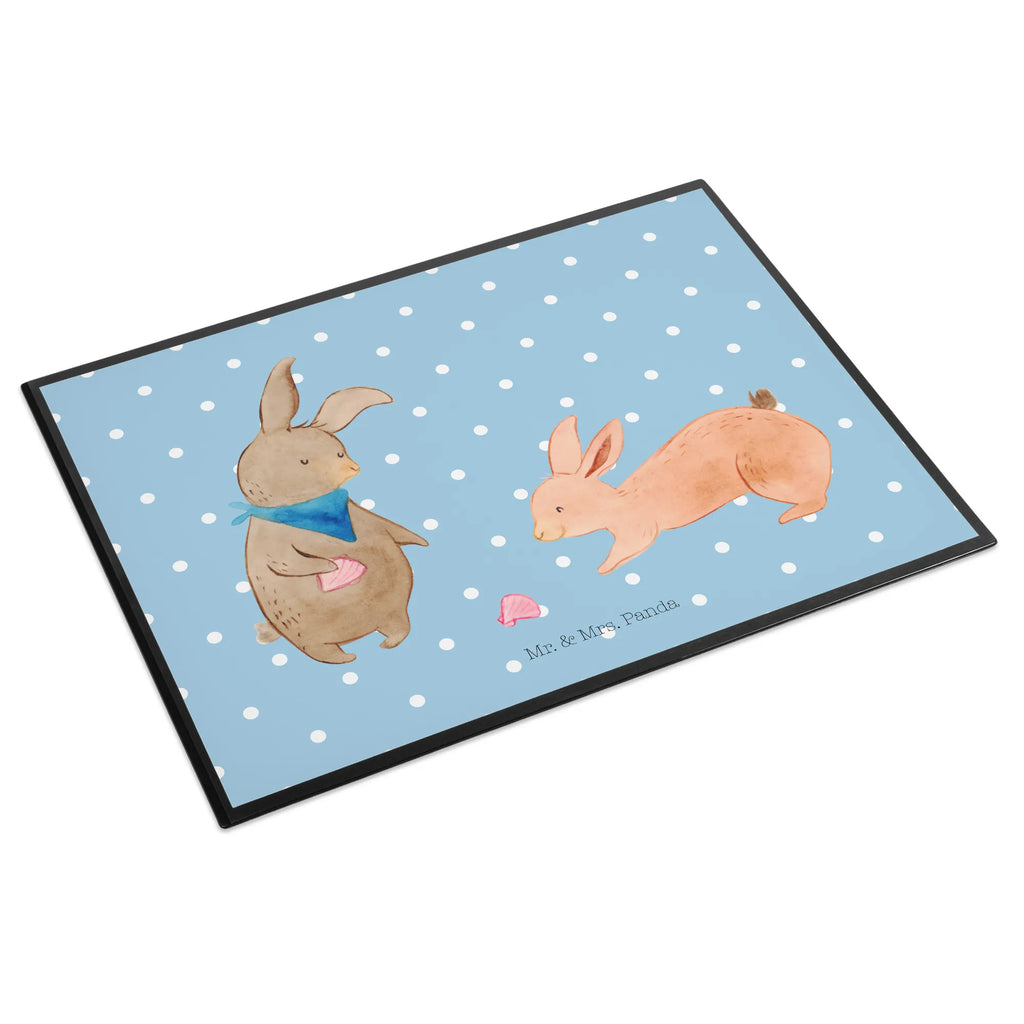 Schreibtischunterlage Hasen Muschel arbeitsmatte, Schreibtisch Matte, Tischunterlage, Schreibunterlage, schreibtischauflagen, arbeitsunterlage, schreibmatte, schreibtischunterlage, tischpad, schreibtischunterlagen, tischmatten, tischpads, schreibauflage, schreibauflagen, tischauflagen, tischauflage, Schreibtischauflage, tischmatte, Schreibtisch Unterlagen, pultunterlage, schreibtischmatte, Oma, Opa, Muttertag, Familie, Schwester, Bruder, Vatertag, Mama, Papa, Best Friends, Muscheln, BFF, Meer, Hasen, Beste Freundin, Freundin, Freundinnen, Muscheln Sammeln