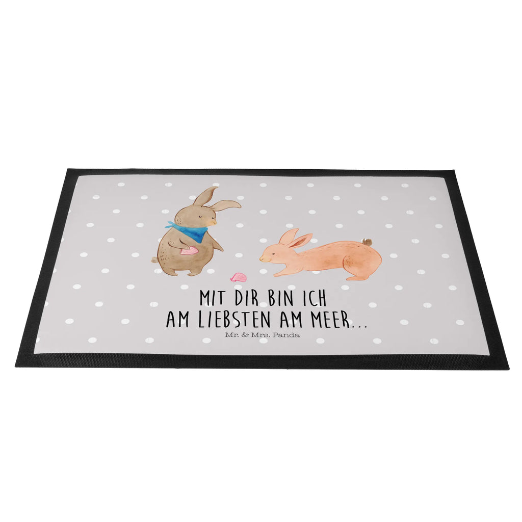 Doormat Bunnies with seashell Türvorleger, Fußabstreifer, Eingangsmatte, fußmatte, matte haustür, Schmutzmatte, Abtreter, Haustürmatte, hausmatte, Abtretmatte, Fußabtreter, Fussmatte, sauberlaufmatten, abstreifer, schmutzfangmatten, Fußmatten, Schmutzfänger, Türmatte, Schuhabstreifer, türmatten, Schmutzfangmatte, Eingangsteppich, Schmutzfangteppich, außenmatte, Sauberlaufmatte, flurmatte, Papa, Muttertag, Opa, Oma, Bruder, Schwester, Familie, Vatertag, Mama, Freundinnen, Muscheln Sammeln, Best Friends, Hasen, Beste Freundin, Freundin, Meer, BFF, Muscheln