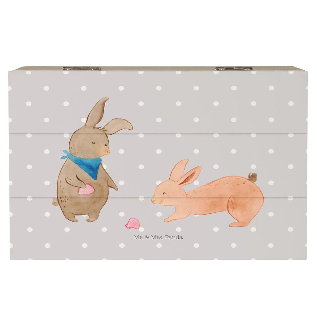 Holzkiste Hasen Muschel aufbewahrungstruhe, box holz, holzkästchen, truhe holz, holztruhen, aufbewahrungsboxen, Holzbox, Aufbewahrungsbox Holz, Holzkisten, Aufbewahrungsbox, Box aus Holz, kiste holz, Holzkiste mit Deckel, Holzkiste, Schatulle, aufbewahrungskisten, Holzbox mit Deckel, Holztruhe, holzschatulle, Aufbewahrungskiste, aufbewahrungskiste mit deckel, Holzboxen, Holz Aufbewahrungsbox, Aufbewahrungsbox aus Holz, holzschachtel, Bruder, Schwester, Familie, Opa, Oma, Papa, Mama, Vatertag, Muttertag, Hasen, Freundinnen, Meer, Beste Freundin, Muscheln Sammeln, Freundin, BFF, Muscheln, Best Friends