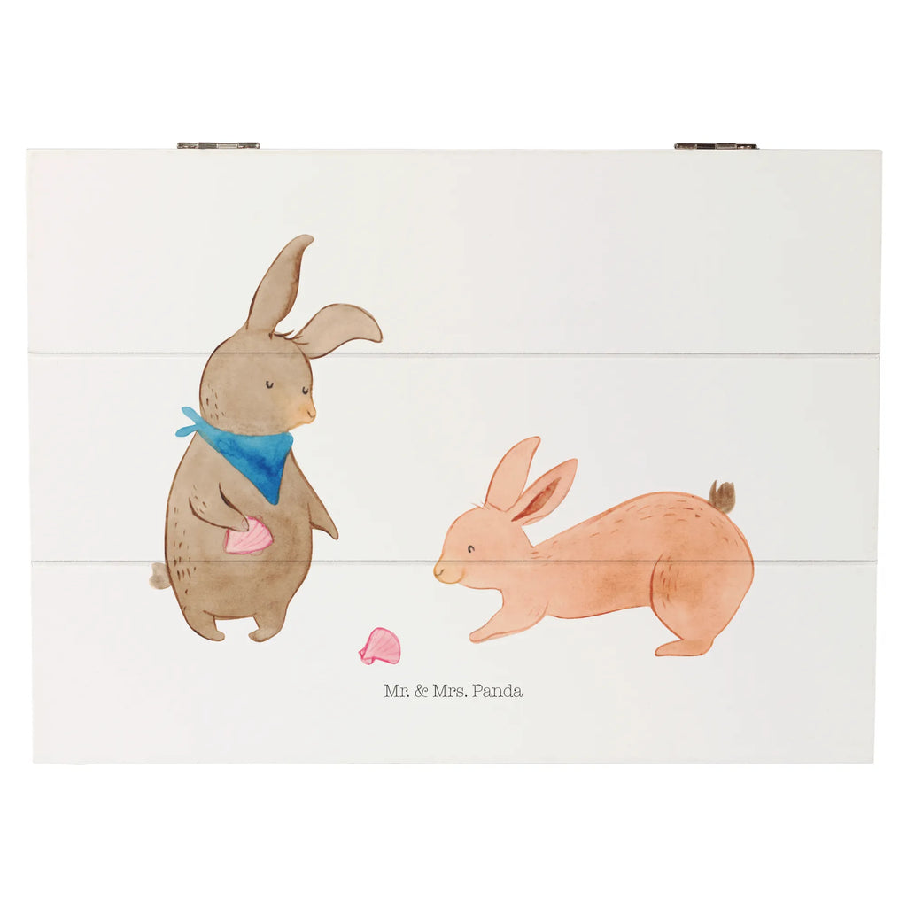 Holzkiste Hasen Muschel aufbewahrungstruhe, box holz, holzkästchen, truhe holz, holztruhen, aufbewahrungsboxen, Holzbox, Aufbewahrungsbox Holz, Holzkisten, Aufbewahrungsbox, Box aus Holz, kiste holz, Holzkiste mit Deckel, Holzkiste, Schatulle, aufbewahrungskisten, Holzbox mit Deckel, Holztruhe, holzschatulle, Aufbewahrungskiste, aufbewahrungskiste mit deckel, Holzboxen, Holz Aufbewahrungsbox, Aufbewahrungsbox aus Holz, holzschachtel, Bruder, Schwester, Familie, Opa, Oma, Papa, Mama, Vatertag, Muttertag, Hasen, Freundinnen, Meer, Beste Freundin, Muscheln Sammeln, Freundin, BFF, Muscheln, Best Friends