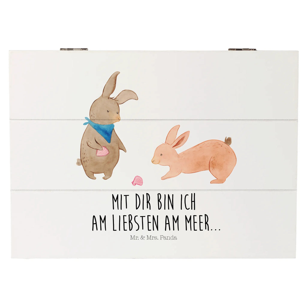 Holzkiste Hasen Muschel aufbewahrungstruhe, box holz, holzkästchen, truhe holz, holztruhen, aufbewahrungsboxen, Holzbox, Aufbewahrungsbox Holz, Holzkisten, Aufbewahrungsbox, Box aus Holz, kiste holz, Holzkiste mit Deckel, Holzkiste, Schatulle, aufbewahrungskisten, Holzbox mit Deckel, Holztruhe, holzschatulle, Aufbewahrungskiste, aufbewahrungskiste mit deckel, Holzboxen, Holz Aufbewahrungsbox, Aufbewahrungsbox aus Holz, holzschachtel, Bruder, Schwester, Familie, Opa, Oma, Papa, Mama, Vatertag, Muttertag, Hasen, Freundinnen, Meer, Beste Freundin, Muscheln Sammeln, Freundin, BFF, Muscheln, Best Friends