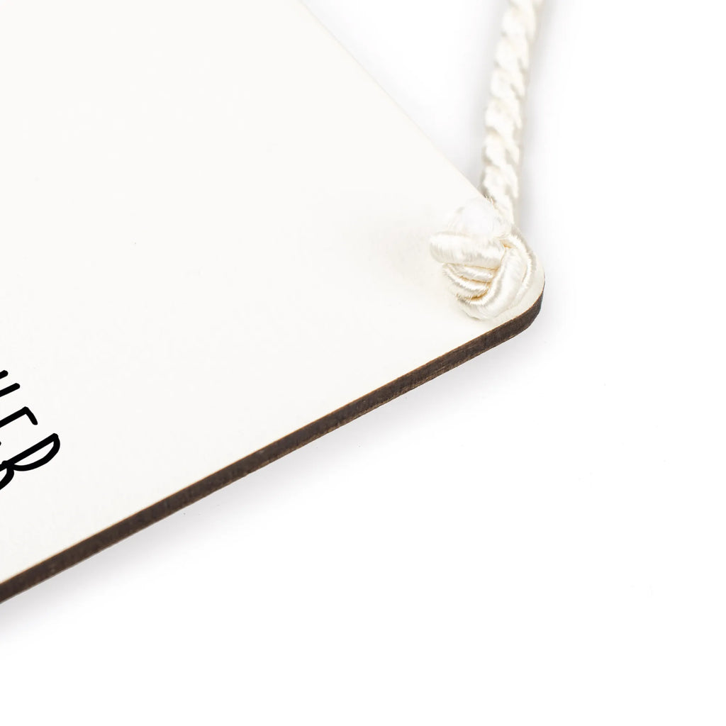 Deko Schild Biene Verliebt dekotafel, Deko Wandtafel, Deko Schild, Schild, holzbild, Motivschild, Spruchschild, hängeschild, Türschild, wandtafel, Dekoschild, Holzschild, dekoschilder, Küchenschild, Türschild Familie, wandhänger, Badschild, sprüche schild, Holztafel, Wandschild, dekoration schild, Schild mit Spruch, Biene, Wespe, Hummel