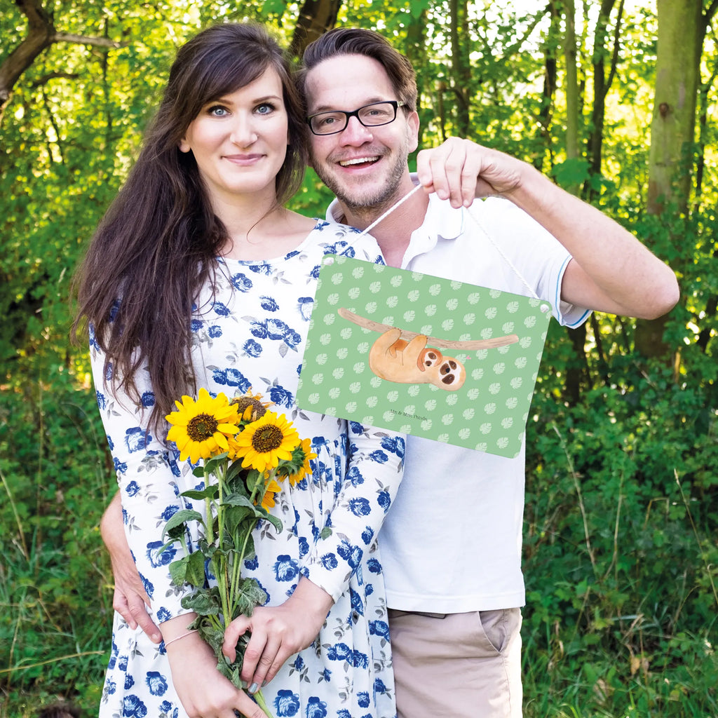 Deko Schild Faultier Kind Schild mit Spruch, Badschild, Dekoschild Für Flur, Türschild Mit Spruch, Büro, Holzschild, Dekos child Für Garten, Deko schild Für Balkon, Deko schild Für Küche, Deko Schild, Holztafel, Dekoschild Für Badezimmer, Home Schilder, Dekoschild, Türschild Familie, Küchenschild, Motiv Schild, Deko schild Für Wohnzimmer, Türschild, Spruchschild, Deko Wandtafel, Dekoschild Zum Aufhängen, Wandschild, WC Schild, Faultier Deko, Faultier, Faultier Geschenk, Kinder, Kind, Liebe, Niedlichkeit, Spaß, Faulheit, Mutter, Geburt, Baby, Mama