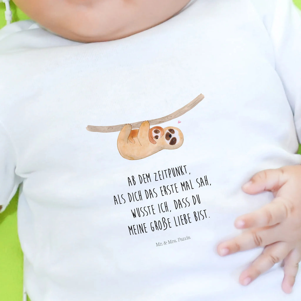 Organiczna koszulka dla niemowląt leniwiec Dziecko Baby Shirt Zur Geburt, Lustiges Baby Shirt, Baby Shirt Bunt, Süßes Baby Shirt, Baby Shirt Weiß, Baby Shirt Junge, Baby Baumwollshirt, Baby T-Shirt, Baby Shirt Unisex, Baby Shirt Alltag, Baby Shirt Mit Motiv, Baby Hemd, Baby Pullover, Baby Shirt Mit Spruch, Baby Shirt Mit Aufdruck, Baby Shirt Geschenk, Baby Shirt Neutral, Baby Jerseyshirt, Baby Top, Baby Shirt Klassisch, Baby Shirt Erstausstattung, Baby Shirt Mädchen, Baby Sweatshirt, Baby Oberteil, Baby Kurzarmshirt, Baby Bio Shirt, Baby Shirt Modern, Baby Shirt, Baby Shirt Grau, Baby Shirt Gestreift, Baby Shirt Pastell, Baby Langarmshirt, Faultier, Faultier Deko, Faultier Geschenk, Niedlichkeit, Spaß, Faulheit, Kinder, Kind, Baby, Liebe, Geburt, Mutter, Mama