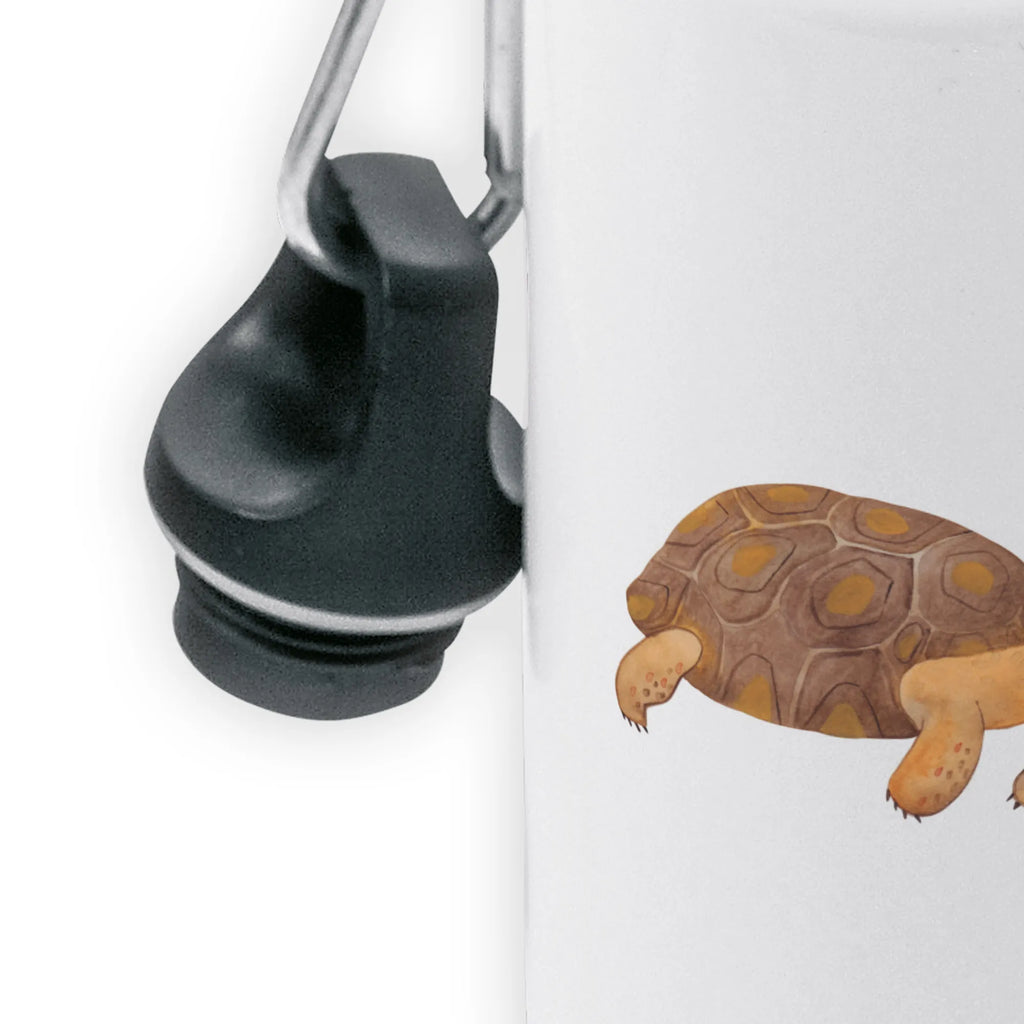Kindertrinkflasche Schildkröte marschiert Nachhaltige Trinkflasche, Auslaufsichere Trinkflasche, Thermosflasche, Fitnessflasche, Aluminium Trinkflasche, Thermo Trinkflasche Doppelwandig, Flasche To Go, Trinkflasche Für Herren, Leichte Flasche, Borosilikatglas Trinkflasche, Trinkflasche Für Unterwegs, Trinkflasche, Trinkflasche Mit Filter, Outdoorflasche, Trinkflasche Für Alltag, Trinkflasche Mit Strohhalm, Umweltfreundliche Trinkflasche, Trinkflasche Für Kinder, Wasserflasche, Isolierflasche, Fahrradflasche, Kunststoff Trinkflasche, Thermoflasche, Trinkflasche Für Damen, Sportflasche, BPA-freie Flasche, Trinkbehälter, Trinkflasche Für Büro, Glas Trinkflasche, Flasche Mit Deckel, Trinkflasche Für Erwachsene, Trinkflasche Für Reisen, Getränkeflasche, Spülmaschinenfeste Trinkflasche, Edelstahl Trinkflasche, Trinkflasche Für Schule, Trinkflasche Für Fahrrad, Wiederverwendbare Flasche, Trinkflasche Für Wandern, Meerestiere, Meer, Urlaub, Motivation, Schildkröten, Schildkröte, Inspiration, get lost, Reiselust, Neustart, Abenteuer, Lieblingsmensch