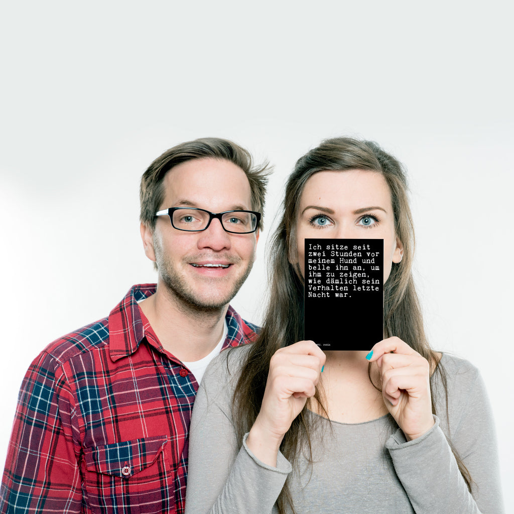 Pocztówka Ich sitze seit zwei... Przysłowie, przysłowia, zabawne przysłowia, mądrości, cytaty, prezenty z przysłowiami