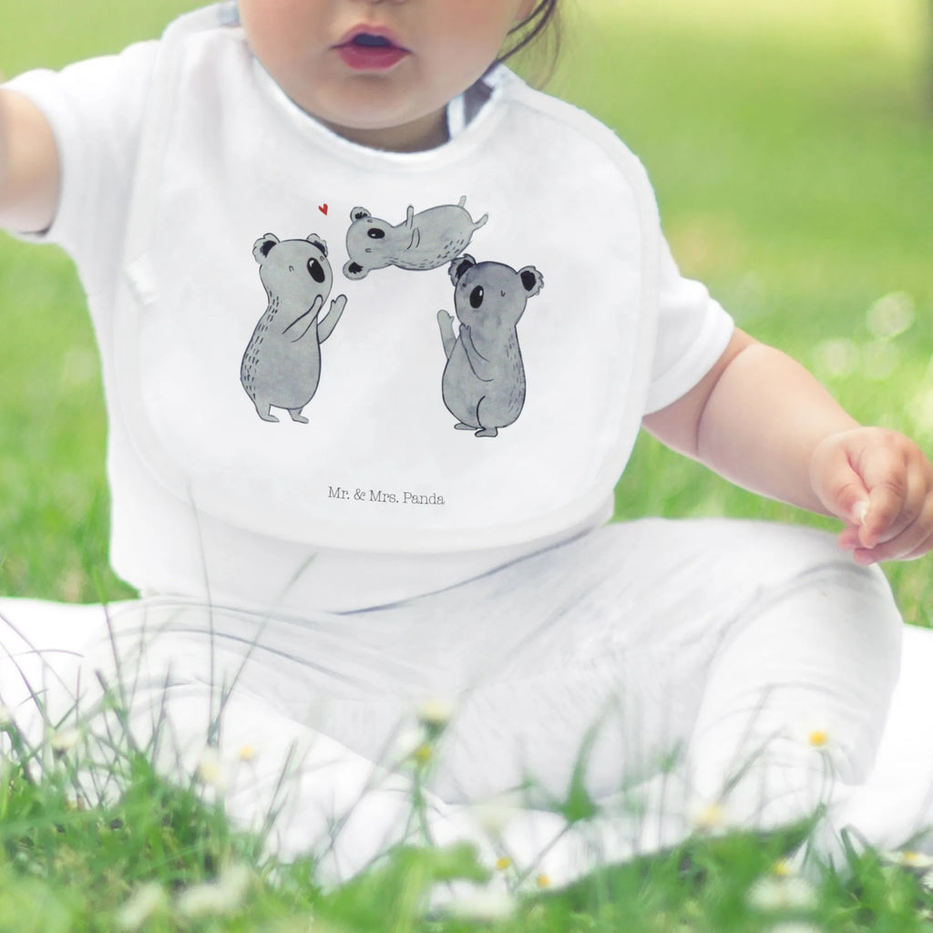 Organic Babylätzchen Koala Feiern Sich Sabberlätzchen, Babylätzchen Wasserfest, Babylätzchen Bunt, Babylätzchen Alltagstauglich, Baby Latz, Babylätzchen Handgemacht, Babylätzchen Design, Lustiges Babylätzchen, Halstuch Für Neugeborene, Esslätzchen Baby, Babylätzchen Für Kita, Babylätzchen Neutral, Lätzchen Baby, Babylätzchen Mit Motiv, Baby Lätzchen, Dreieckstuch Baby, Babylätzchen Bio Baumwolle, Lätzchen Mit Spruch, Babylätzchen, Spucktuch Baby, Babylätzchen Für Beikost, Baby Halstuch, Kleckerschutz Baby, Babylätzchen Aus Baumwolle, Neugeborenen Lätzchen, Babylätzchen Mit Druckknopf, Babylätzchen Waschbar, Babyhalstuch, Baby Esslätzchen, Babylätzchen Für Jungen, Lätzchen Für Babys, Babylätzchen Mit Klettverschluss, Babylätzchen Für Mädchen, Babylätzchen Weich, Babylätzchen Als Geschenk, Baby Lätzchen Set, Geburtstag, Geburtstagsgeschenk, Geschenk, Kind, Koala, Familie, Eltern, Herz, Liebe