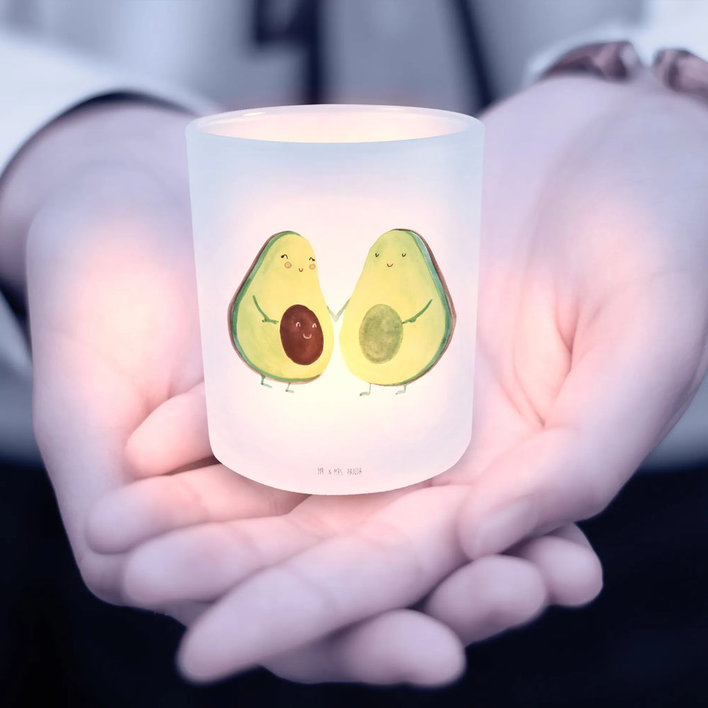 Windlicht Avocado Pärchen Teelicht Glas, Windlicht, Windlicht Boho, Teelichthalter für draußen, Windlicht Dekoration, Teelichthalter Outdoor, Windlicht Modern, Windlicht Handgemacht, Windlicht Romantisch, Windlicht Terrasse, Windlicht Geschenk, Teelichthalter, Windlicht Wohnzimmer, Windlicht Klein, Windlicht Kerzenhalter, Windlicht Outdoor, Windlicht Nachhaltig, Windlichter, Windlicht Groß, Windlicht Draußen, Windlicht Garten, Windlicht Design, Windlicht Vintage, Windlicht Für Draußen, Windlicht Skandinavisch, Windlicht Laterne, Windlicht Balkon, Windlicht Glas, Avocado, Veggie, Vegan, Gesund, Liebe, Hochzeit, Babyparty, Babyshower, Geburt, Schwangerschaft, Avocados, Familie, Kinder, Avocuddle