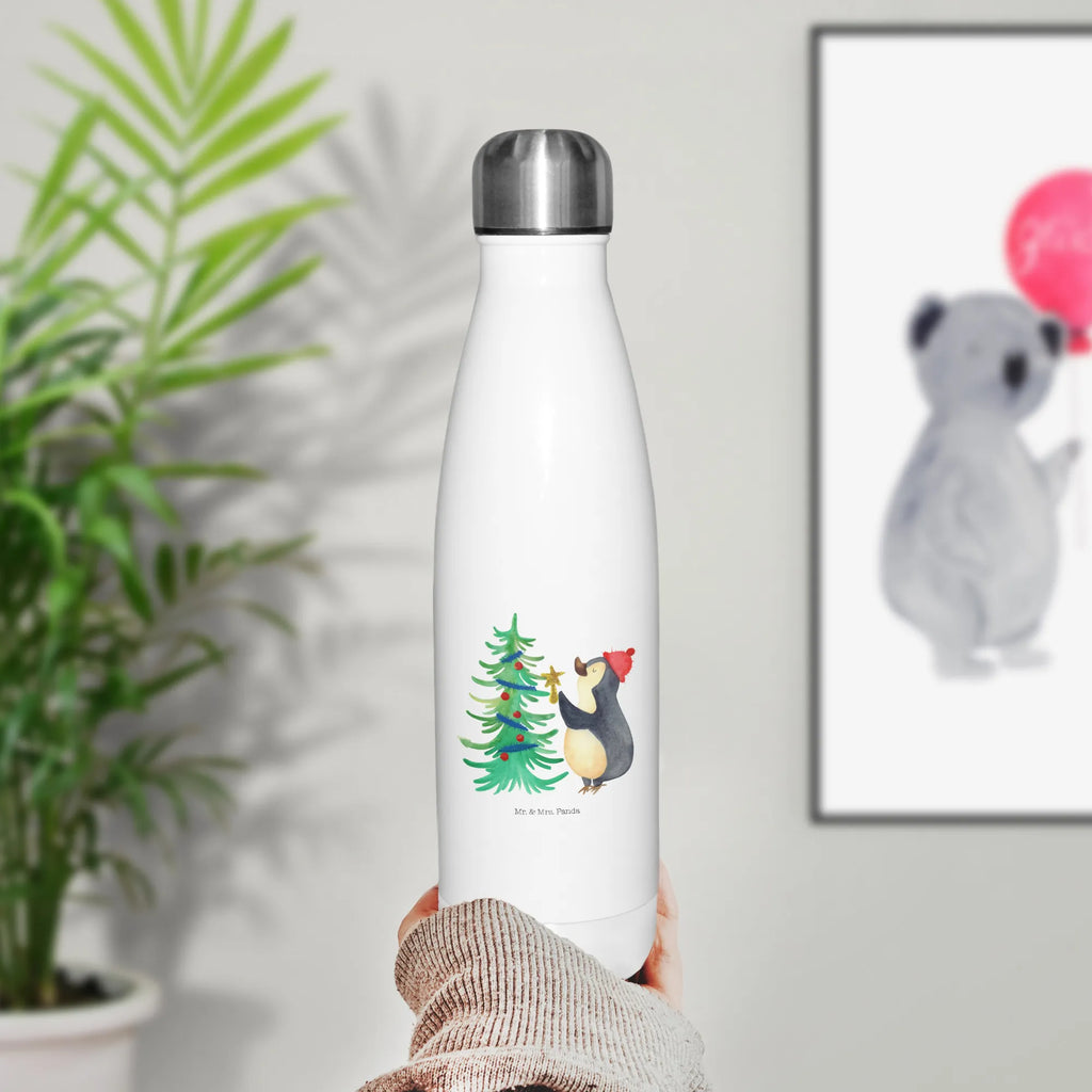 Insulated bottle penguin Christmas tree Spülmaschinenfeste Thermosflasche, Thermosflasche Für Wasser, Isolierflasche Heißgetränke, Thermosflasche Klassisch, Thermosflasche Für Unterwegs, Thermosflasche Für Outdoor, Thermosflasche BPA-Frei, Thermosflasche 1 Liter, Thermosflasche Mit Trinkverschluss, Thermosflasche Für Tee, Thermosflasche Für Büro, Thermoskanne Unterwegs, Thermosflasche Mit Drehverschluss, Kalthalteflasche, Umweltfreundliche Thermosflasche, Thermosflasche Reisen, Thermosflasche Wandern, Thermosflasche Kinder, Thermoflasche, Isolierflasche, Doppelwandige Trinkflasche, Vakuumflasche, Robuste Thermosflasche, Thermoflasche Edelstahl, Thermosflasche Modern, Thermosflasche Für Sport, Thermosflasche Für Kaffee, Auslaufsichere Thermosflasche, Thermosflasche Nachhaltig, Thermosflasche 500ml, Thermosflasche 750ml, Trinkflasche Isoliert, Flasche, Thermosflasche Für Schule, Thermosflasche Outdoor, Sommergetränk, Leichte Thermosflasche, Sommerflasche, Thermos, Flasche für Kohlensäure, Isolierflasche Kaltgetränke, Thermosflasche Herren, Thermosflasche Damen, Thermosflasche, Warmhalteflasche, Isolierkanne, Edelstahlflasche, Winter, Weihnachten, Weihnachtsdeko, Nikolaus, Advent, Heiligabend, Wintermotiv, Pinguin