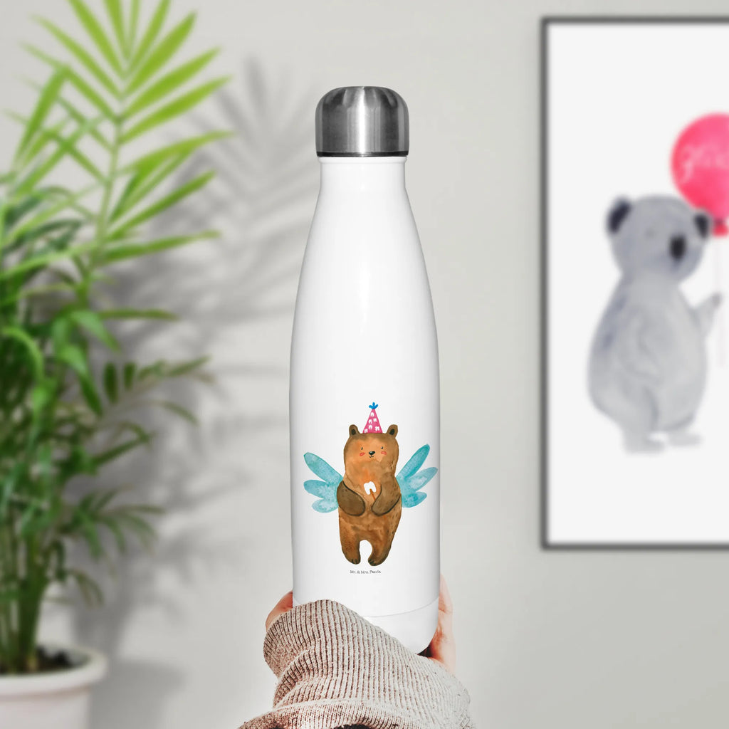 Insulated bottle bear tooth fairy Isolierflasche Kaltgetränke, Thermosflasche Für Schule, Doppelwandige Trinkflasche, Edelstahlflasche, Flasche, Sommergetränk, Auslaufsichere Thermosflasche, Thermosflasche Nachhaltig, Vakuumflasche, Spülmaschinenfeste Thermosflasche, Thermosflasche Klassisch, Thermosflasche Für Tee, Robuste Thermosflasche, Thermoskanne Unterwegs, Thermoflasche Edelstahl, Thermosflasche 1 Liter, Thermosflasche 500ml, Thermosflasche Für Büro, Thermosflasche Damen, Thermosflasche Für Unterwegs, Thermosflasche 750ml, Thermosflasche Für Outdoor, Isolierflasche Heißgetränke, Thermosflasche Für Kaffee, Thermosflasche Für Wasser, Thermosflasche Mit Trinkverschluss, Thermosflasche Herren, Thermosflasche Für Sport, Flasche für Kohlensäure, Thermosflasche, Umweltfreundliche Thermosflasche, Kalthalteflasche, Thermoflasche, Thermosflasche BPA-Frei, Thermosflasche Reisen, Thermos, Isolierflasche, Thermosflasche Modern, Thermosflasche Outdoor, Warmhalteflasche, Thermosflasche Wandern, Thermosflasche Kinder, Trinkflasche Isoliert, Isolierkanne, Thermosflasche Mit Drehverschluss, Sommerflasche, Leichte Thermosflasche, Bär, Teddy, Teddybär, Zahnfee, Fee, Milchzahn, Erster Zahn
