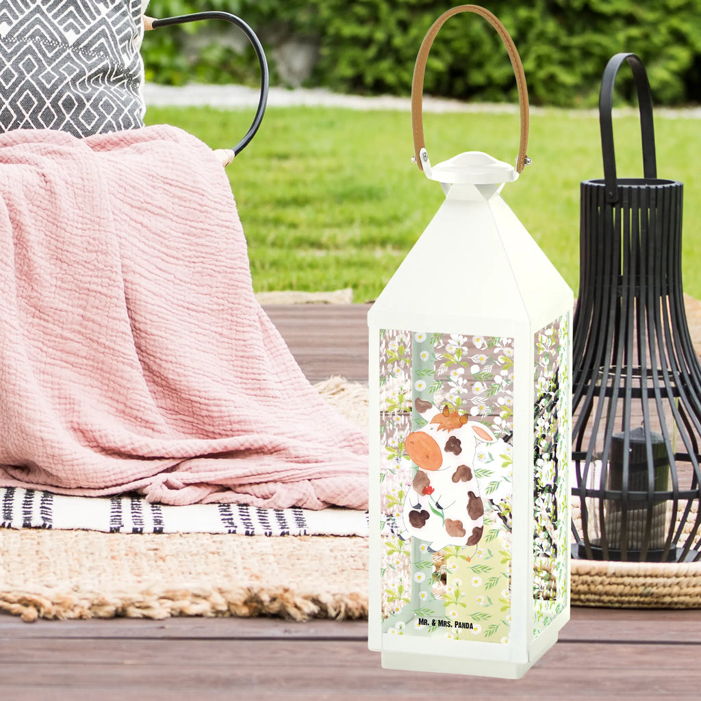 Decorative lantern Cow Laterne Mit Spiegelglas, Innenraum-Laterne, Laterne Skandinavisch, Dekolaterne, Laterne Orientalisch, Laternenlicht, Laterne Weiß, Laterne Deko, Windlichtlaterne, Laterne Klassisch, Hängelaterne Deko, Holzlaterne, Gartenlaterne, Laterne Zum Stellen, Lichterkettenlaterne, Deko Laterne, Laterne Spülmaschinenfest (Glas), Terrasse-Laterne, Laterne Klein, LED-Laterne, Laterne Modern, Laterne Mit Sternenmuster, Laterne Mit Blumenmotiv, Metalllaterne, Laterne Beleuchtet, Laternen-Set, Laterne Minimalistisch, Laterne Rustikal, Laterne Shabby Chic, Laterne Wind- und Wetterfest, Glaslaterne, Laterne Landhausstil, Laterne Pastellfarben, Laterne XXL, Laterne Zum Hängen, Kerzenlaterne, Laternenwindlicht, Laterne Maritim, Outdoor-Laterne, Teelichthalter Laterne, Lichterlaterne, Laterne Mit Motiv, Laterne Mit Muster, Tischlaterne, Laterne Vintage, Laterne Romantisch, Laterne Mit Griff, Bauernhof, Hoftiere, Landwirt, Landwirtin, Milchkuh, Spruch, Milch, Kuh, Kühe, Motivtion, Träume, Flausen, Magie, Hof