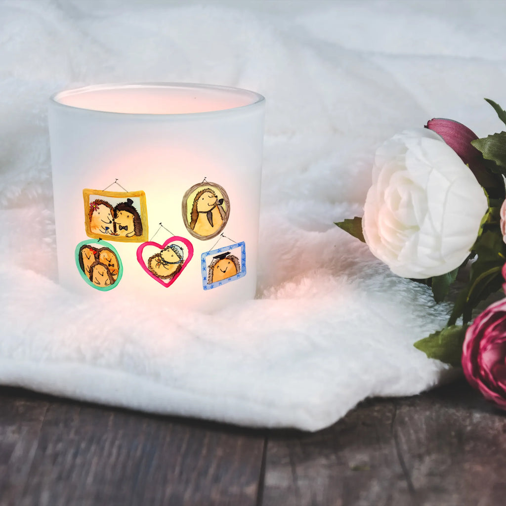 Latarenka Rodzina jeży Windlicht Glas, Windlicht Groß, Windlicht Handgemacht, Teelichthalter Outdoor, Teelicht Glas, Windlicht Für Draußen, Windlicht Garten, Teelichthalter für draußen, Windlicht Terrasse, Windlicht Design, Windlicht Balkon, Windlicht Boho, Windlicht Geschenk, Windlicht Draußen, Windlicht Modern, Windlicht Dekoration, Windlicht Klein, Windlicht Skandinavisch, Windlichter, Windlicht Wohnzimmer, Windlicht Vintage, Windlicht Romantisch, Windlicht Outdoor, Windlicht, Teelichthalter, Windlicht Kerzenhalter, Windlicht Laterne, Windlicht Nachhaltig, Familie, Vatertag, Muttertag, Bruder, Schwester, Mama, Papa, Oma, Opa, Liebe, Igel, Glück, Bilder, Zusammenhalt