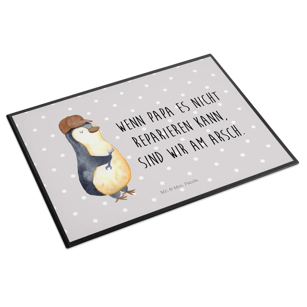 Desk pad If Daddy can't fix it, we're screwed. pultunterlage, Tischunterlage, schreibmatte, schreibauflagen, Schreibtisch Unterlagen, schreibauflage, schreibtischmatte, schreibtischauflagen, tischauflagen, Schreibtischauflage, Schreibtisch Matte, tischpads, tischpad, arbeitsmatte, arbeitsunterlage, schreibtischunterlage, tischauflage, Schreibunterlage, tischmatte, tischmatten, schreibtischunterlagen, Oma, Opa, Muttertag, Familie, Schwester, Bruder, Vatertag, Mama, Papa, Bester Papa Der Welt, Geschenk Papa, Vater