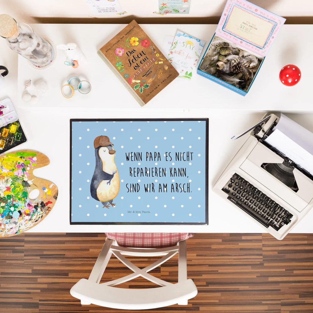 Desk pad If Daddy can't fix it, we're screwed. pultunterlage, Tischunterlage, schreibmatte, schreibauflagen, Schreibtisch Unterlagen, schreibauflage, schreibtischmatte, schreibtischauflagen, tischauflagen, Schreibtischauflage, Schreibtisch Matte, tischpads, tischpad, arbeitsmatte, arbeitsunterlage, schreibtischunterlage, tischauflage, Schreibunterlage, tischmatte, tischmatten, schreibtischunterlagen, Oma, Opa, Muttertag, Familie, Schwester, Bruder, Vatertag, Mama, Papa, Bester Papa Der Welt, Geschenk Papa, Vater