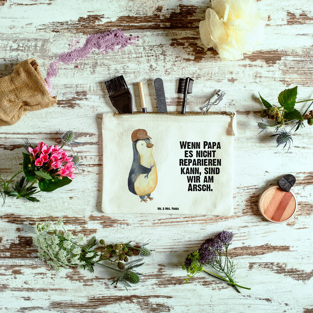 Make-up bag If Daddy can't fix it, we're screwed. Schminkbeutel, Waschbeutel, Kosmetiktasche, beauty tasche, aufbewahrungsbeutel, Waschtasche, Schlampermäppchen, Kulturtasche, pencil case, kosmetiktäschchen, pinsel tasche, Kosmetikbeutel, beauty case, Stiftemäppchen, Schminktasche, toiletry bag, Schminktäschchen, Federmappe, aufbewahrungstasche, Etui, Kulturbeutel, Mäppchen, utensilientasche, Opa, Familie, Schwester, Vatertag, Bruder, Muttertag, Mama, Papa, Oma, Bester Papa Der Welt, Vater, Geschenk Papa