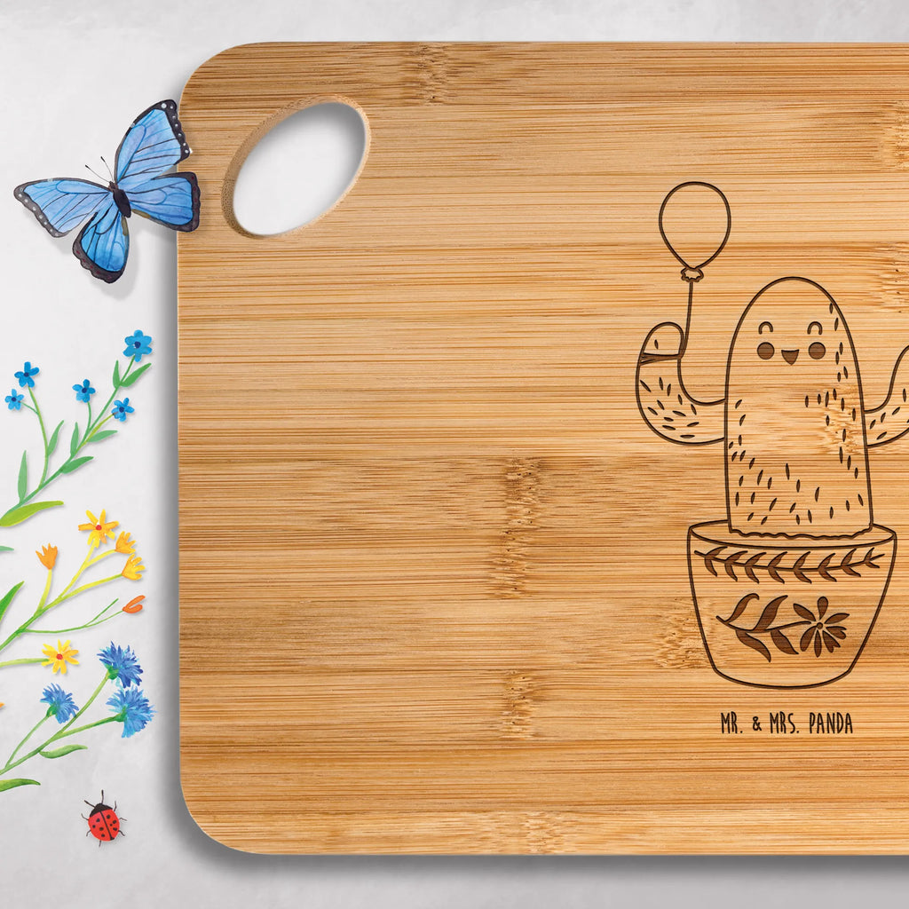 Bamboo chopping board cactus balloon Frühstücksbrett, Holzbrettchen, Schneidebrett, Küchenbrett, Brett, Servierbrett, Hackbrett, Holzbrett, Kaktus, Kakteen, Prüfung, Ausbildung, Büroalltag, Stress, Freund, Büro, Freude, Neustart, Freundin, Luftballon