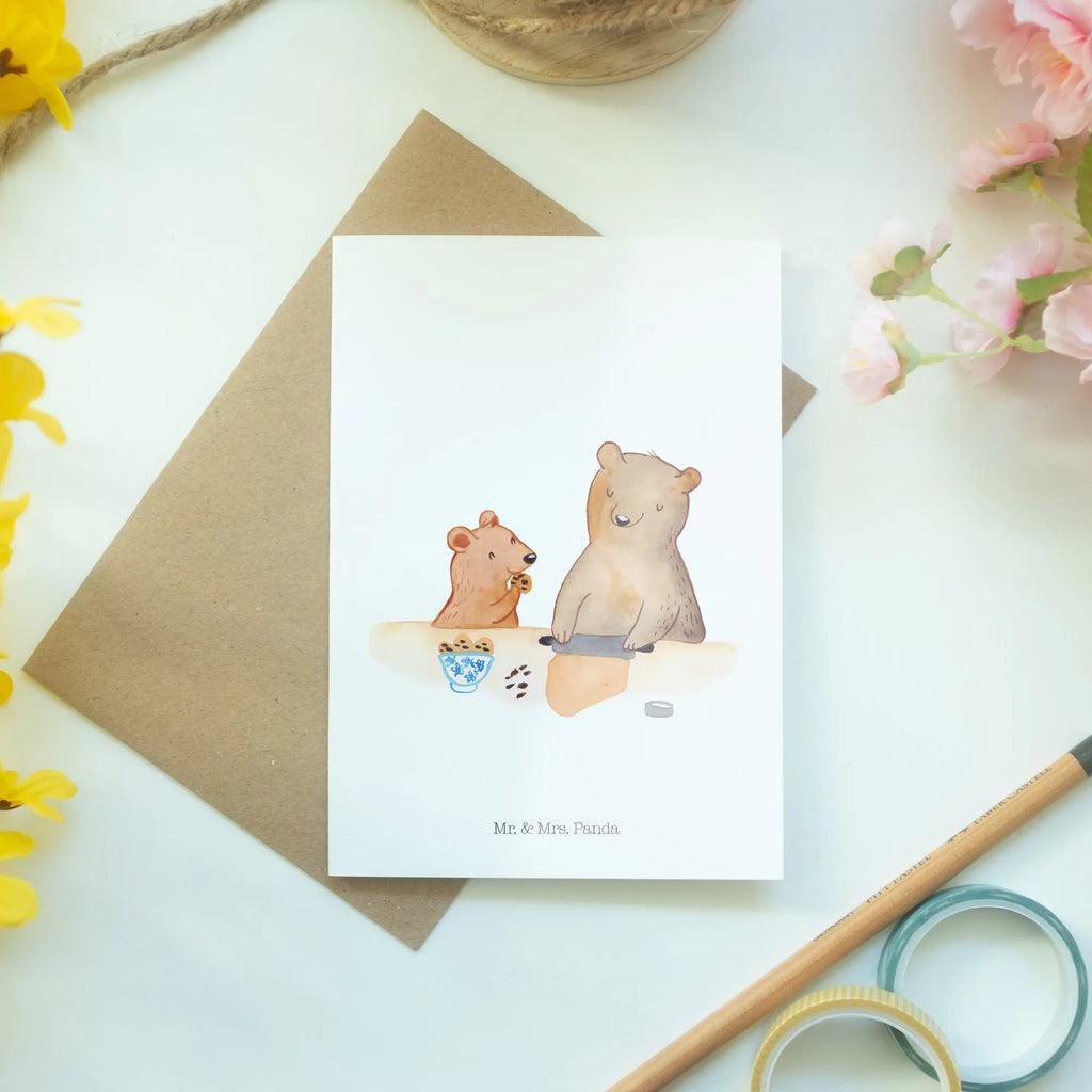 Grußkarte Oma Bär backen Hochzeitskarte, Glückwunschkarte, Einladungskarte, Karte, Grußkarte, Klappkarte, Geburtstagskarte, Ansichtskarten, Familie, Vatertag, Muttertag, Bruder, Schwester, Mama, Papa, Oma, Opa, Lieblingsomi, Lieblingsoma, Omi, backen, kochen, beste Köchin