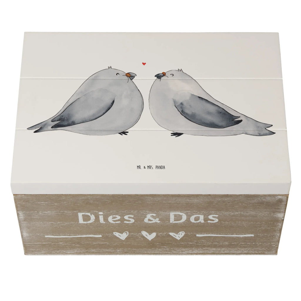 Skrzynia drewniana gołębie Miłość Erinnerungskiste, Schatulle, Erinnerungsbox, Schatzkiste, Truhe, Kiste, Geschenkdose, Geschenkbox, Aufbewahrungsbox, Holzkiste, XXL, Dekokiste, Hochzeit, Hochzeitsgeschenk, Ehe, Hochzeitsfeier, Trauung, Trauungsgeschenk, Hochzeitskarte, Verlobungsfeier, Verlobungsgeschenk, Hochzeitsgeschenkideen, Hochzeitsgeschenke für Brautpaar, Freundin, Liebe, Taube, Turteltauben, Tauben, Paargeschenk, Turteltaube, Paar, Freund