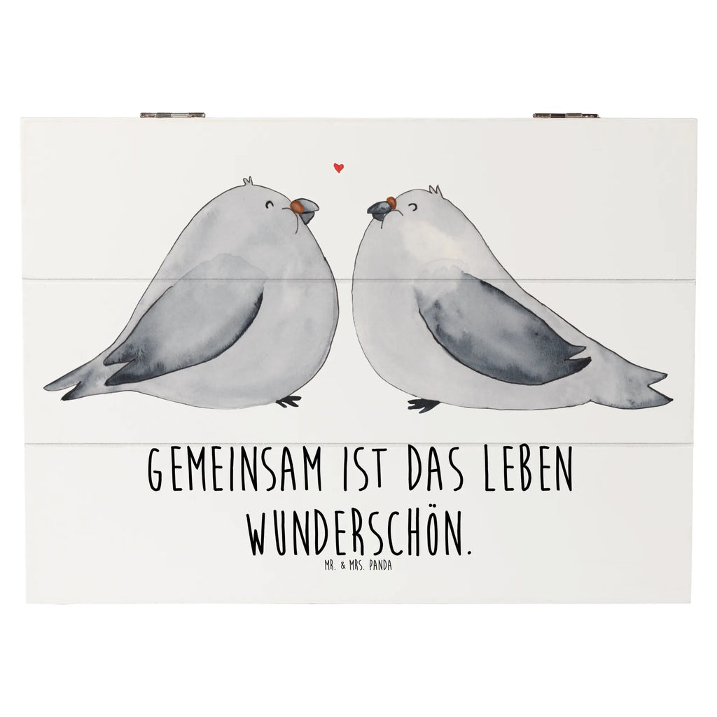 Skrzynia drewniana gołębie Miłość Erinnerungskiste, Schatulle, Erinnerungsbox, Schatzkiste, Truhe, Kiste, Geschenkdose, Geschenkbox, Aufbewahrungsbox, Holzkiste, XXL, Dekokiste, Hochzeit, Hochzeitsgeschenk, Ehe, Hochzeitsfeier, Trauung, Trauungsgeschenk, Hochzeitskarte, Verlobungsfeier, Verlobungsgeschenk, Hochzeitsgeschenkideen, Hochzeitsgeschenke für Brautpaar, Freundin, Liebe, Taube, Turteltauben, Tauben, Paargeschenk, Turteltaube, Paar, Freund