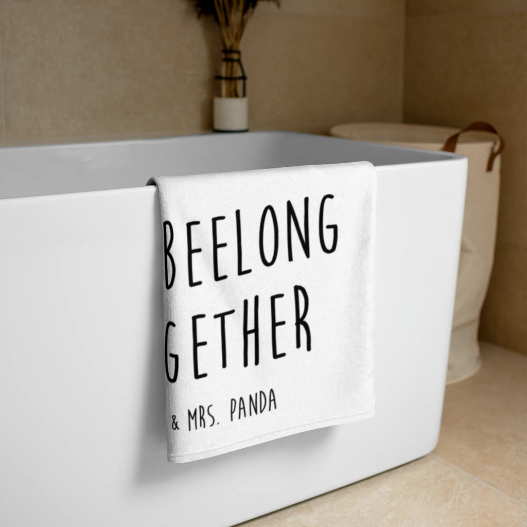 XL bath towel bee In love Badehandtuch XL, Pflegeleichtes Handtuch Groß, Handtuch XL Für Kinder, Nachhaltiges Handtuch XL, XL Handtuch Aus Bio Baumwolle, Handtuch XL Klassisch, Großes Handtuch Unifarben, Handtuch Groß Für Sport, Großes Handtuch, Handtuch XL Für Frauen, XL Handtuch Weiß, Saugfähiges Großes Handtuch, Mikrofaser Handtuch XL, XL Handtuch Mit Muster, Handtuch XL Für Männer, Handtuch Für Dusche XL, XL Handtuch Grau, Handtuch Für Wellness, Waschbares Handtuch XL, XL Handtuch Bunt, Duschtuch XL, Handtuch Für Große Personen, XL Handtuch, Handtuch Für Strand XL, Flauschiges Handtuch XL, Handtuch Für Sauna Groß, Umweltfreundliches Handtuch Groß, Handtuch XL Modern, Design Handtuch XL, Handtuch Übergröße, Großes Handtuch Für Badezimmer, Extra Großes Handtuch, Handtuch XL Geschenkidee, Saunatuch XL, Handtuch Für Erwachsene XL, Strapazierfähiges XL Handtuch, Badetuch Extra Groß, Handtuch XL Aus Baumwolle, Weiches XL Handtuch, Biene, Wespe, Hummel