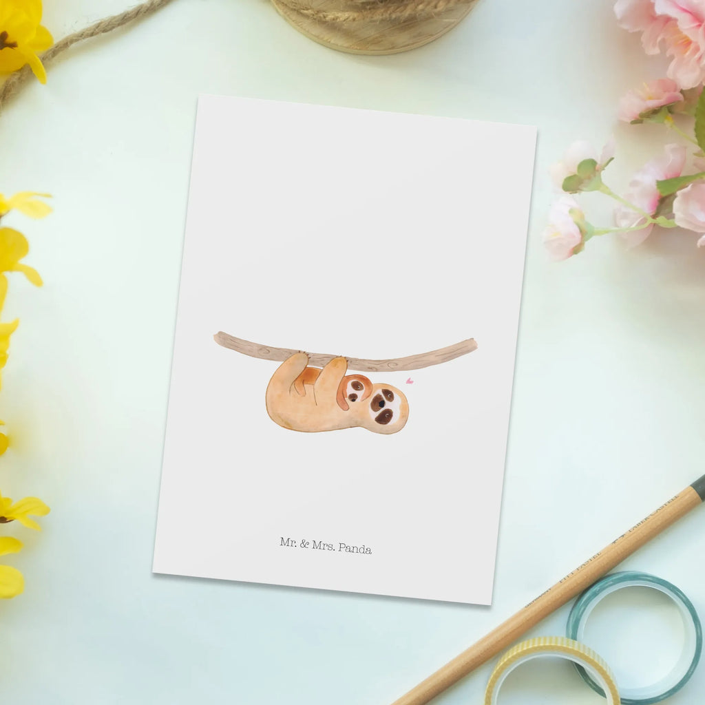 Postkarte Faultier Kind Geschenkkarte, Ansichtskarten, Ansichtskarte, Einladung, Karte, Einladungskarte, Einladung Geburtstag, Dankeskarte, Postkarte, Geburtstagskarte, Einladungskarten Geburtstag, Grußkarte, Faultier, Faultier Geschenk, Faultier Deko, Niedlichkeit, Faulheit, Liebe, Geburt, Mutter, Mama, Spaß, Kind, Kinder, Baby