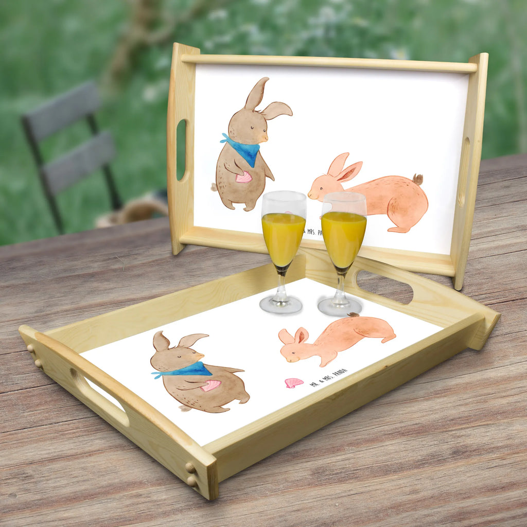 Serving tray Bunnies with seashell teetablett, tablett für bett, ablagetablett, Holztablett, serviertablett aus holz, tablett aus holz, kaffeetablett, serviertablett holz, tragetablett, holz serviertablett, betttablett, tablett für getränke, couchtablett, sofatablett, Servier Tablett, Küchentablett, essenstablett, echtholz tablett, Tablett, getränketablett, tablett zum servieren, Serviertablett, tablett holz, bett tablett, tablett für essen, Frühstückstablett, Oma, Opa, Muttertag, Familie, Schwester, Bruder, Vatertag, Mama, Papa, Freundinnen, Meer, Hasen, Beste Freundin, Freundin, Muscheln Sammeln, BFF, Best Friends, Muscheln