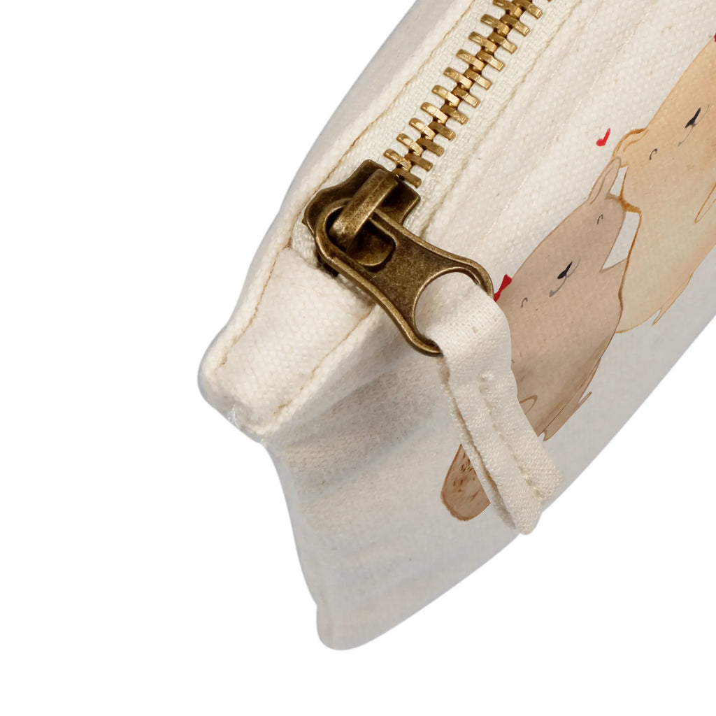 torebka na makijaż Niedźwiedzie Siostry Stifteaufbewahrung, Kosmetiktasche Organizer, Schminktasche Groß, Make-Up Tasche, Schminktasche Für Mädchen, Schminktasche, Kosmetiktasche Damen, Schminktasche für Unterwegs, Schminktasche Geschenk, Schminktasche Leder, Aufbewahrung für Schminke, Schminktasche Stoff, Schminktasche Mit Muster, Schminktäschchen, Schminktasche Mit Reißverschluss, Reise-Kosmetiktasche, Schminktasche Modern, Schminktasche Tiermotiv, Kosmetiktasche, Kosmetiktasche Für Handtasche, Schminktasche Für Unterwegs, Schminktasche Wasserdicht, Kosmetiktasche Mit Spiegel, Schminktasche Zum Aufhängen, Kosmetiktasche Zum Mitnehmen, Schminktasche Minimalistisch, Schminktasche Reise, Schminktasche Mit Fächern, Schminktasche Für Teenager, Kulturbeutel Damen, Schminktasche Blumen, Schminktasche Transparent, Schminktasche Nachhaltig, Schminktasche Klein, Schminkbeutel, Familie, Vatertag, Muttertag, Bruder, Schwester, Mama, Papa, Oma, Opa