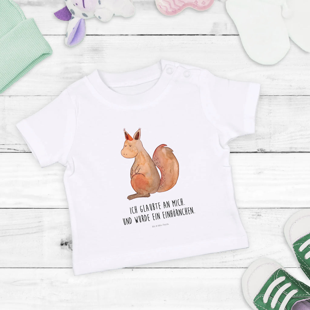Organiczna koszulka dla niemowląt Jednorożec wiara Baby Shirt Mit Aufdruck, Baby Shirt Grau, Baby Shirt Zur Geburt, Baby Oberteil, Baby Baumwollshirt, Baby Shirt Modern, Baby Top, Baby Kurzarmshirt, Baby Shirt Unisex, Baby Shirt Weiß, Süßes Baby Shirt, Baby T-Shirt, Baby Shirt Junge, Baby Shirt Geschenk, Baby Shirt Neutral, Baby Bio Shirt, Baby Shirt Pastell, Baby Shirt Mädchen, Baby Shirt Alltag, Baby Jerseyshirt, Baby Pullover, Baby Shirt Gestreift, Baby Shirt Mit Motiv, Baby Sweatshirt, Baby Shirt Mit Spruch, Baby Shirt Erstausstattung, Lustiges Baby Shirt, Baby Shirt Bunt, Baby Langarmshirt, Baby Hemd, Baby Shirt, Baby Shirt Klassisch, Einhorn Deko, Einhörner, Einhorn, Unicorn, Einhörnchen, Eichhörnchen, Eichhorn