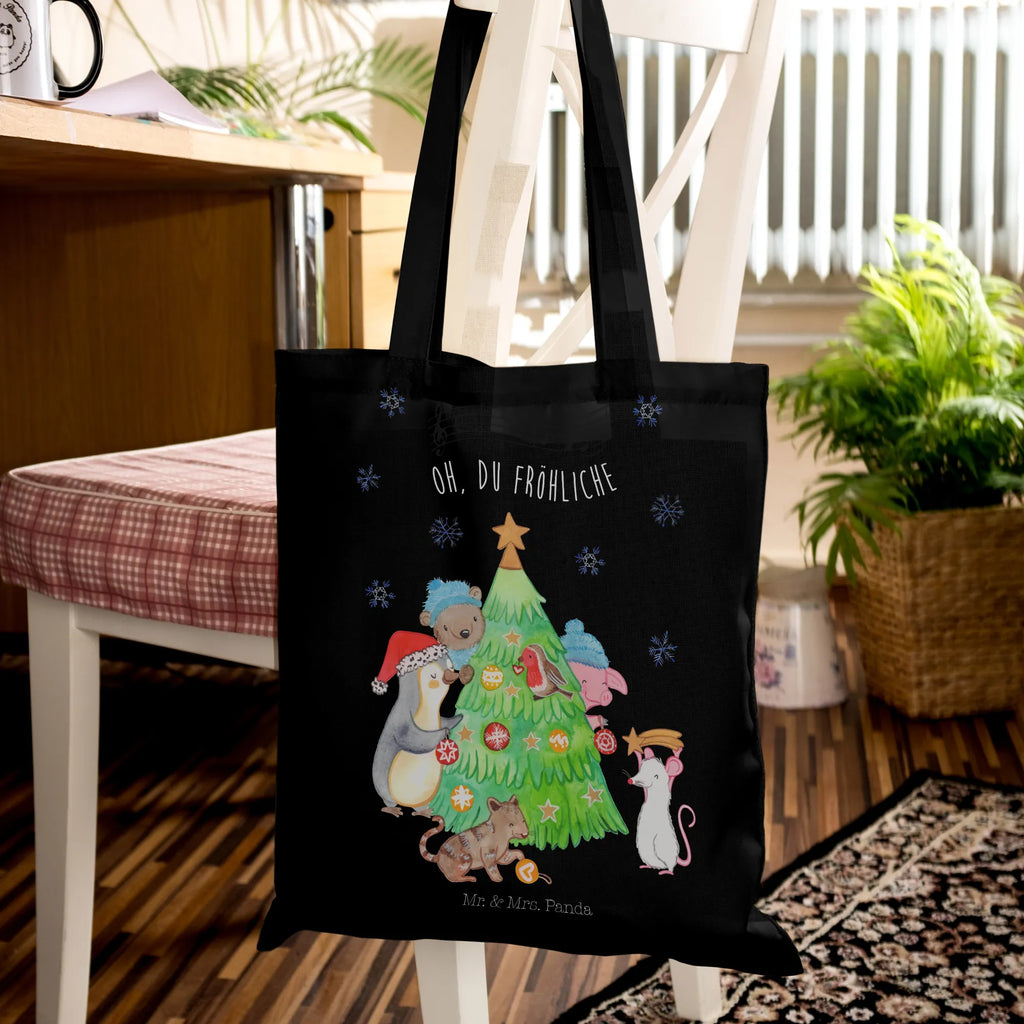 Tote bag Decorate Christmas tree Beutel, Laptoptasche, Einkaufstasche, festivaltasche, campus tasche, stoff shopper, freizeitbeutel, einkaufsshopper, umhängetasche baumwolle, schulterbeutel, Einkaufsbeutel, Schulbeutel, schultertasche baumwolle, Shopping Tasche, stofftasche baumwolle, textilbeutel, Stoffbeutel, beutel baumwolle, studententasche, Uni Tasche, Baumwoll-Shopper, Freizeittasche, totebag, Einkaufstüte, Tasche, Jutebeutel, festival tasche, textiltasche, Alltagstasche, Schultertasche, umhängebeutel, Strandtasche, Baumwollbeutel, Henkeltasche, Tüte, universaltasche, canvas tasche, Schultasche, Tote Bag, Stoff-Tragetasche, tragetasche baumwolle, Shopper, Umhängetasche, tragbeutel, Baumwoll-Tragetasche, tasche baumwolle, Tragetasche, Unitasche, Jutetasche, einkaufstasche baumwolle, dokumententasche, henkeltasche baumwolle, Büchertasche, Stofftasche, Baumwolltasche, baumwoll shopper, Weihnachten, Winter, Weihnachtsdeko, Nikolaus, Advent, Heiligabend, Wintermotiv