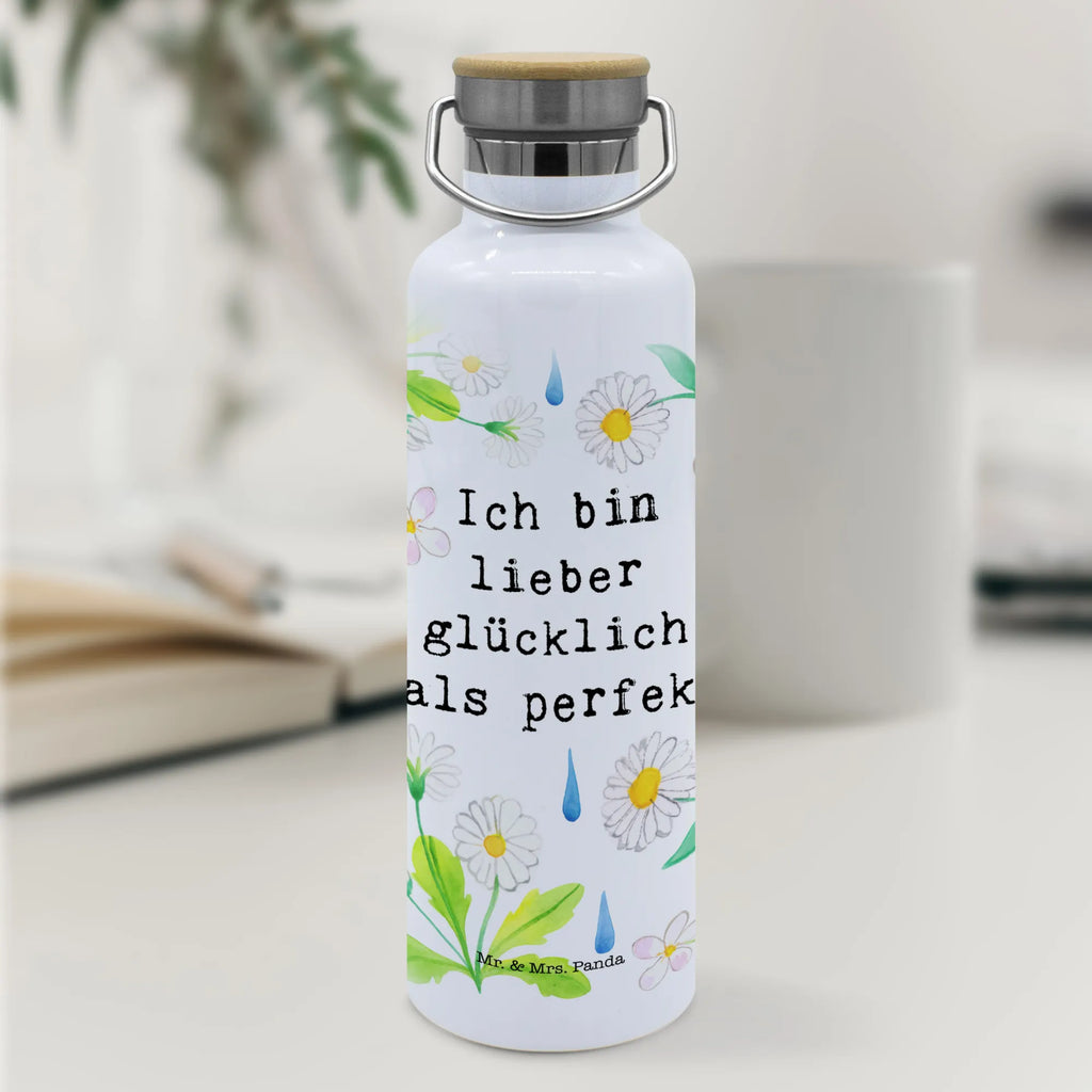 Trinkflasche Lieber glücklich als perfekt Design Trinkflasche, Wasserflasche, Trinkflasche Mit Fruchteinsatz, Thermo-Trinkflasche, Spülmaschinenfeste Trinkflasche, Flasche Zum Mitnehmen, Trinkflasche Für Sport, Trinkflasche Für Büro, Transparente Trinkflasche, Getränkeflasche, Robuste Trinkflasche, Trinkflasche Mit Motiv, Wiederverwendbare Trinkflasche, Trinkflasche BPA-Frei, Trinkbehälter, Trinkflasche Mit Drehverschluss, Trinkflasche Für Erwachsene, Trinkflasche Für Outdoor, Bunte Trinkflasche, Trinkflasche, Trinkflasche Geschenkidee, Leichte Trinkflasche, Trinkflasche Für Schule, Auslaufsichere Trinkflasche, Trinkflasche Für Herren, Flasche Für Unterwegs, Trinkflasche Für Kita, Lustige Trinkflasche, Trinkflasche Aus Glas, Trinkflasche Mit Klappdeckel, Trinkflasche Für Kinder, Trinkflasche Für Fahrrad, Umweltfreundliche Trinkflasche, Trinkflasche Für Wandern, Schlichte Trinkflasche, Trinkflasche Nachhaltig, Trinkflasche Mit Strohhalm, Trinkflasche Mit Spruch, Isolierte Trinkflasche, Trinkflasche Für Damen, Trinkflasche Aus Edelstahl, Trinkflasche Aus Kunststoff, Blumen Deko, Frühlings Deko, Sommer Deko, Dekoration, positive Botschaft, Naturliebhaber, Outdoor, Natur, Abenteuer